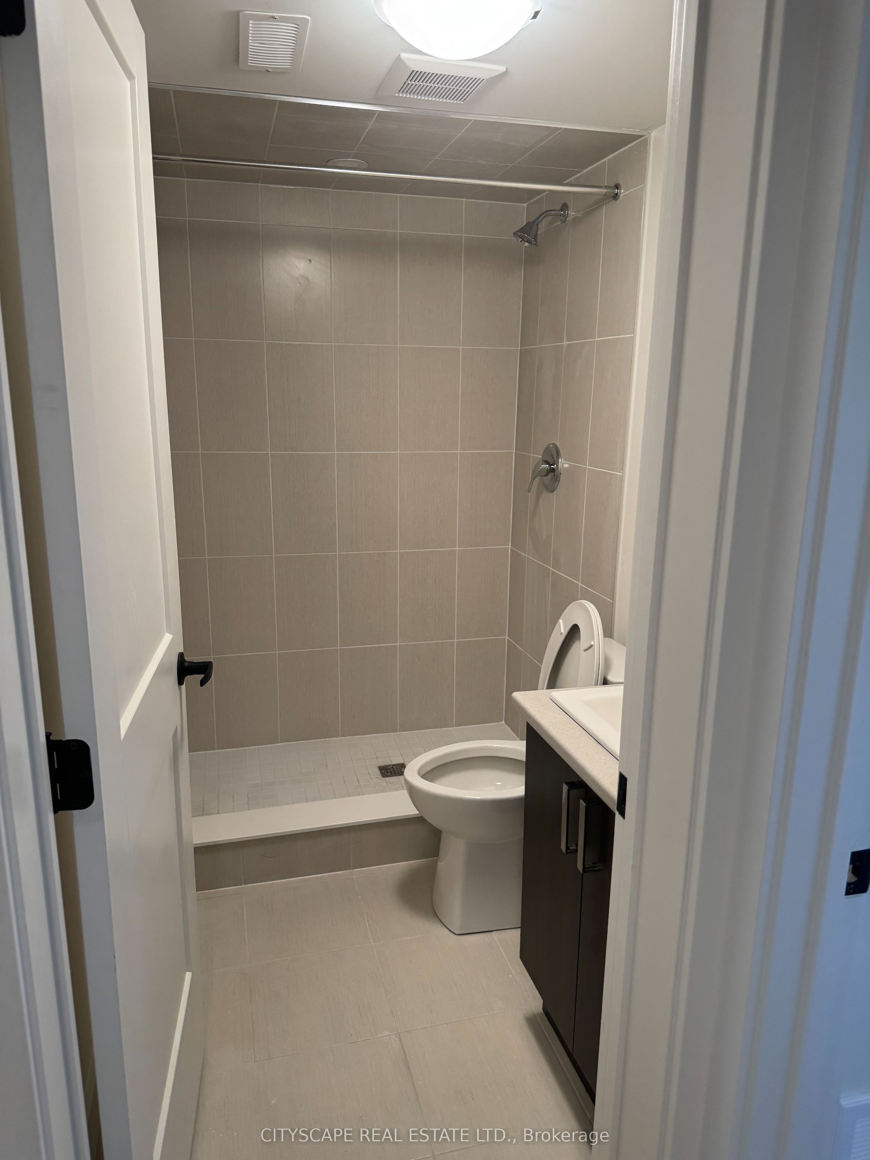 190 Stoneleigh Drive Property Photo 18