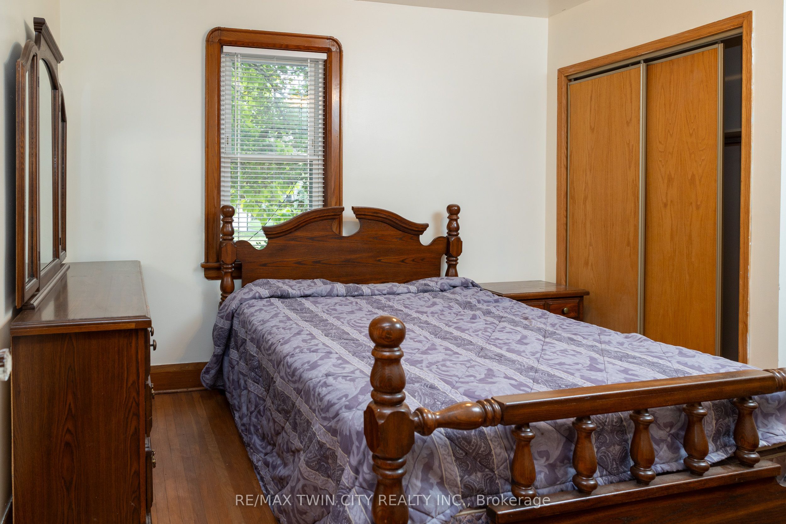 41 Church Street E Property Photo 11