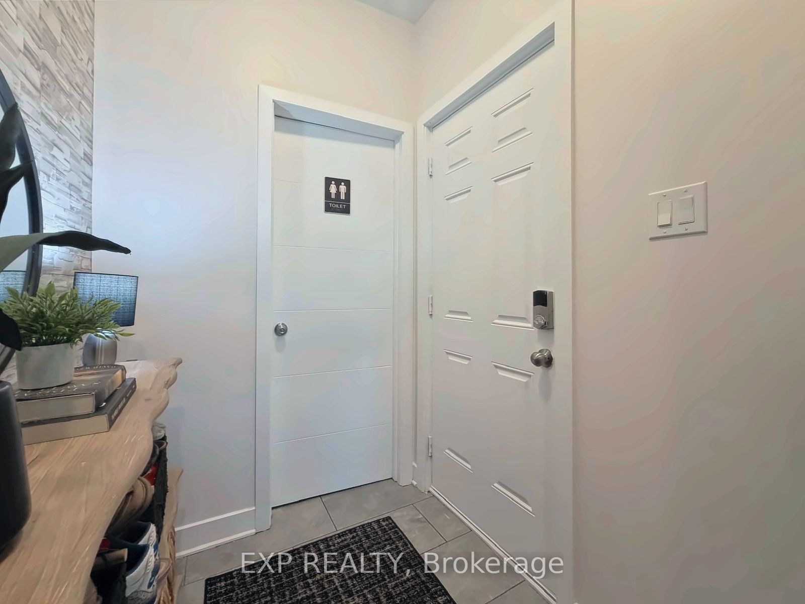 543 Rathburn Lane Property Photo 7
