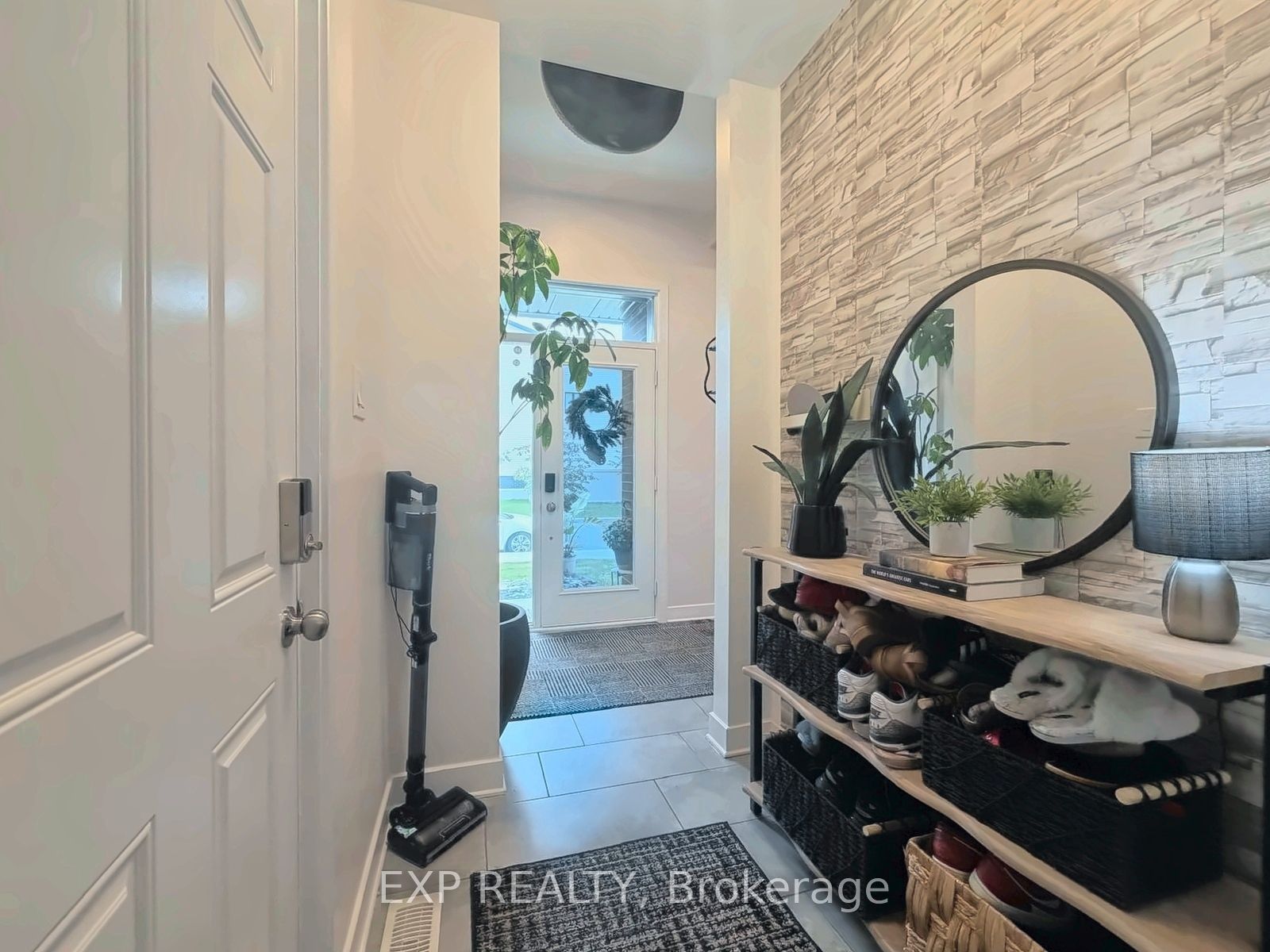543 Rathburn Lane Property Photo 8