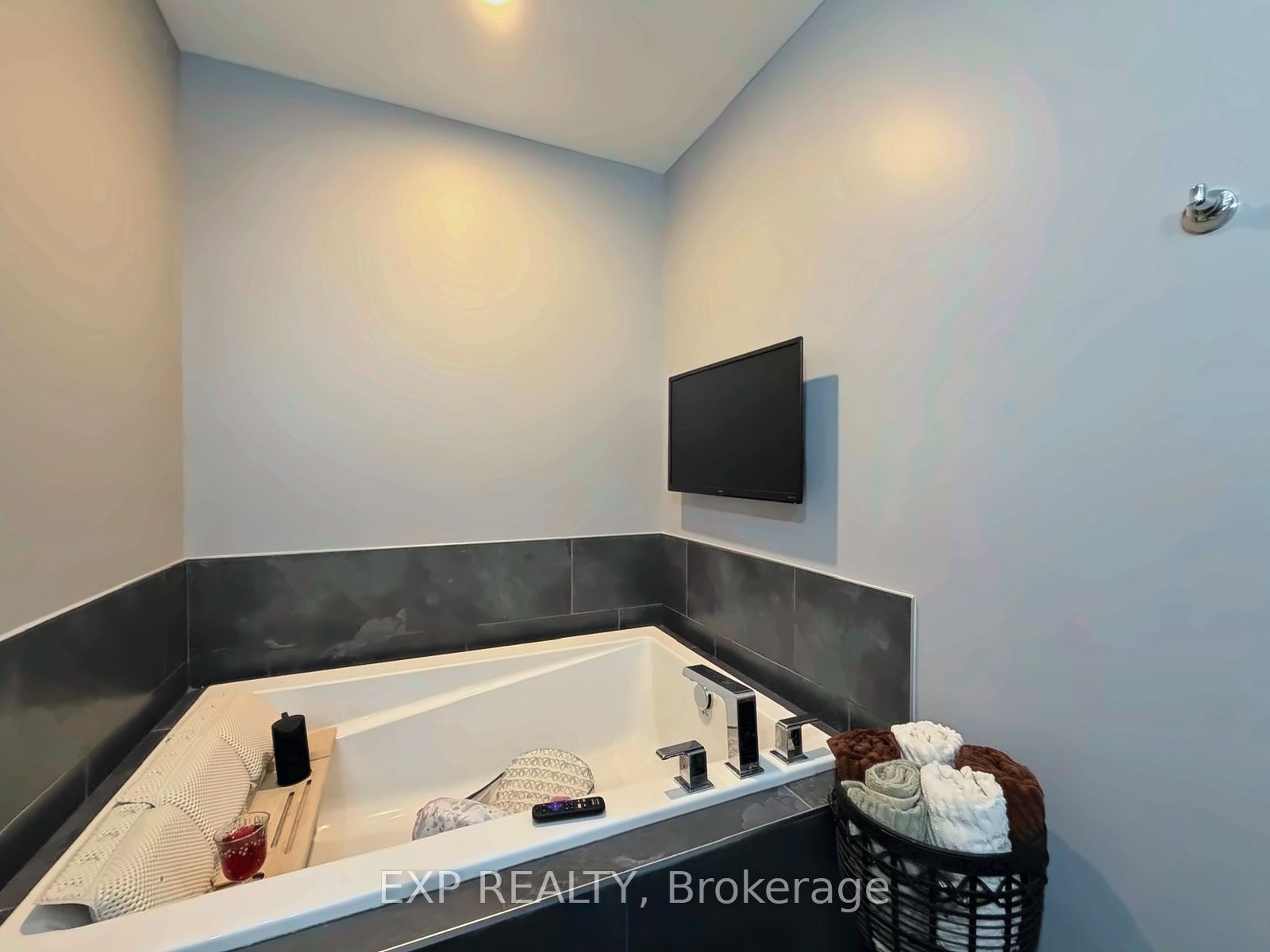 543 Rathburn Lane Property Photo 34