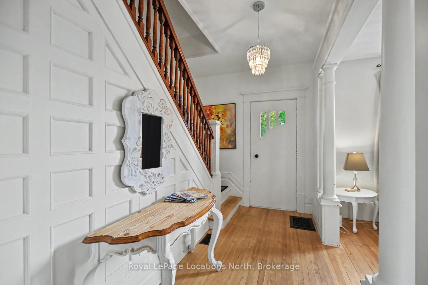 135 Marshall Street E Property Photo 4