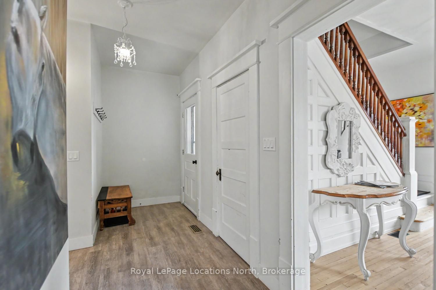 135 Marshall Street E Property Photo 12