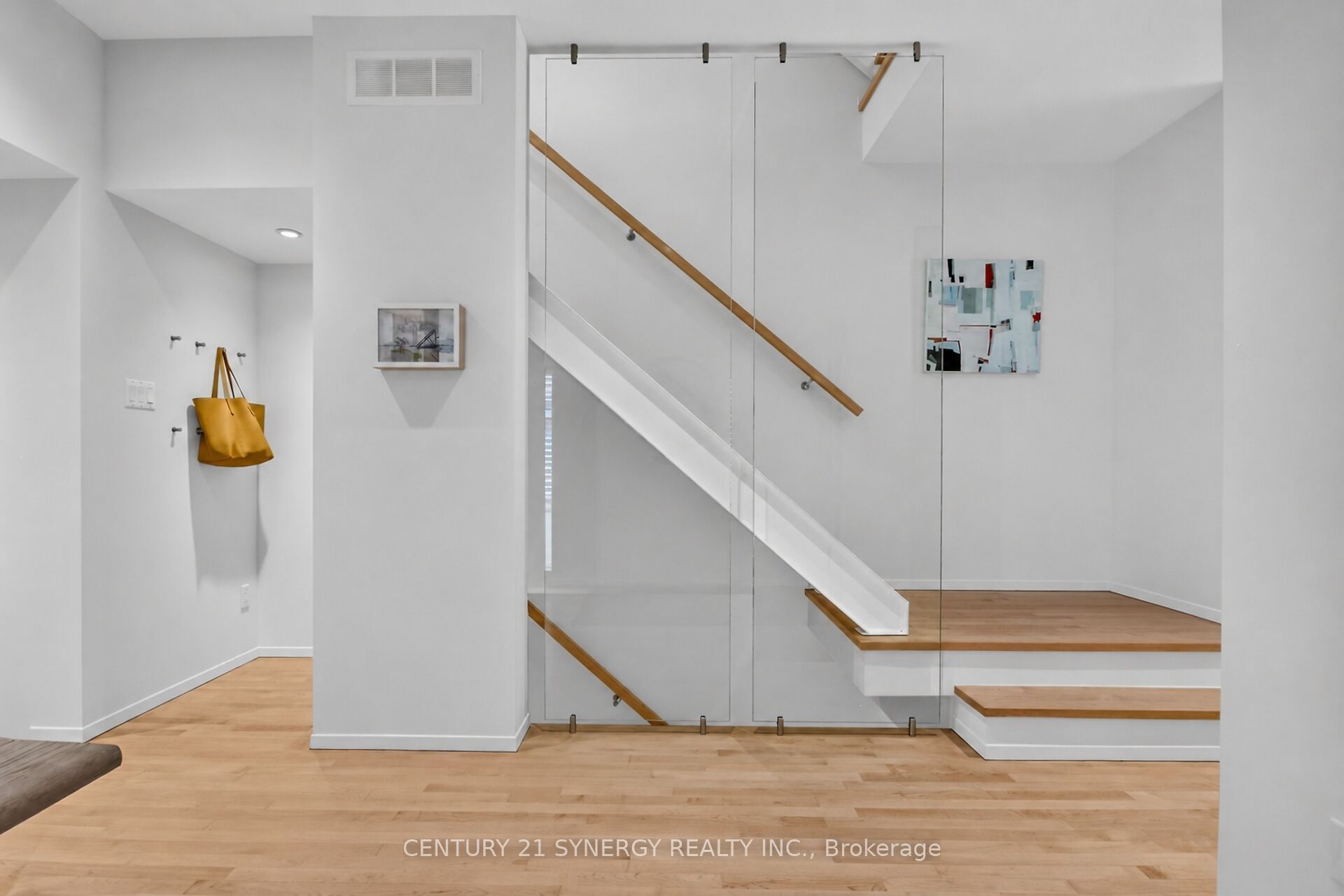 24 Stonehurst Avenue Property Photo 7