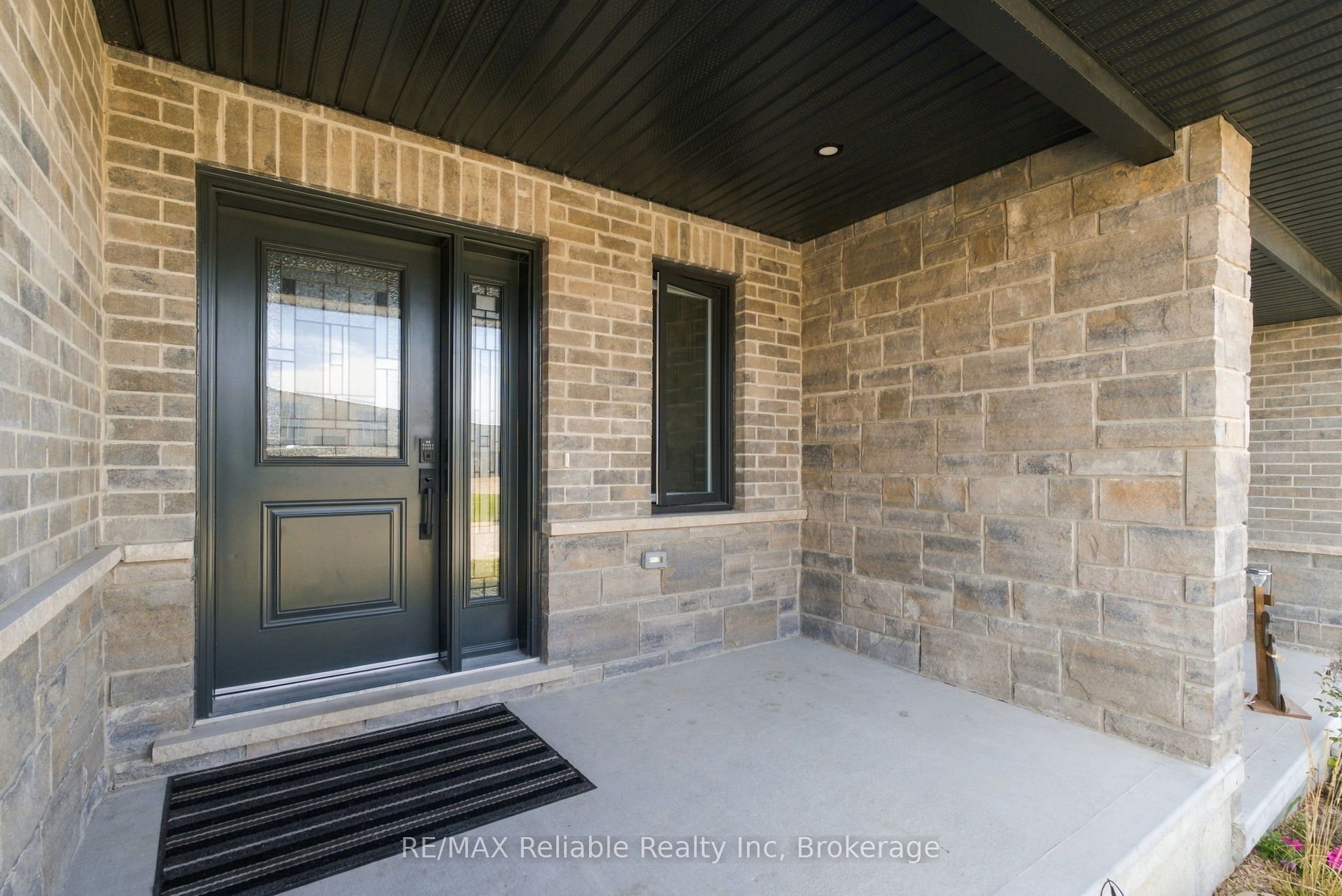 236 Beech Street Property Photo 3