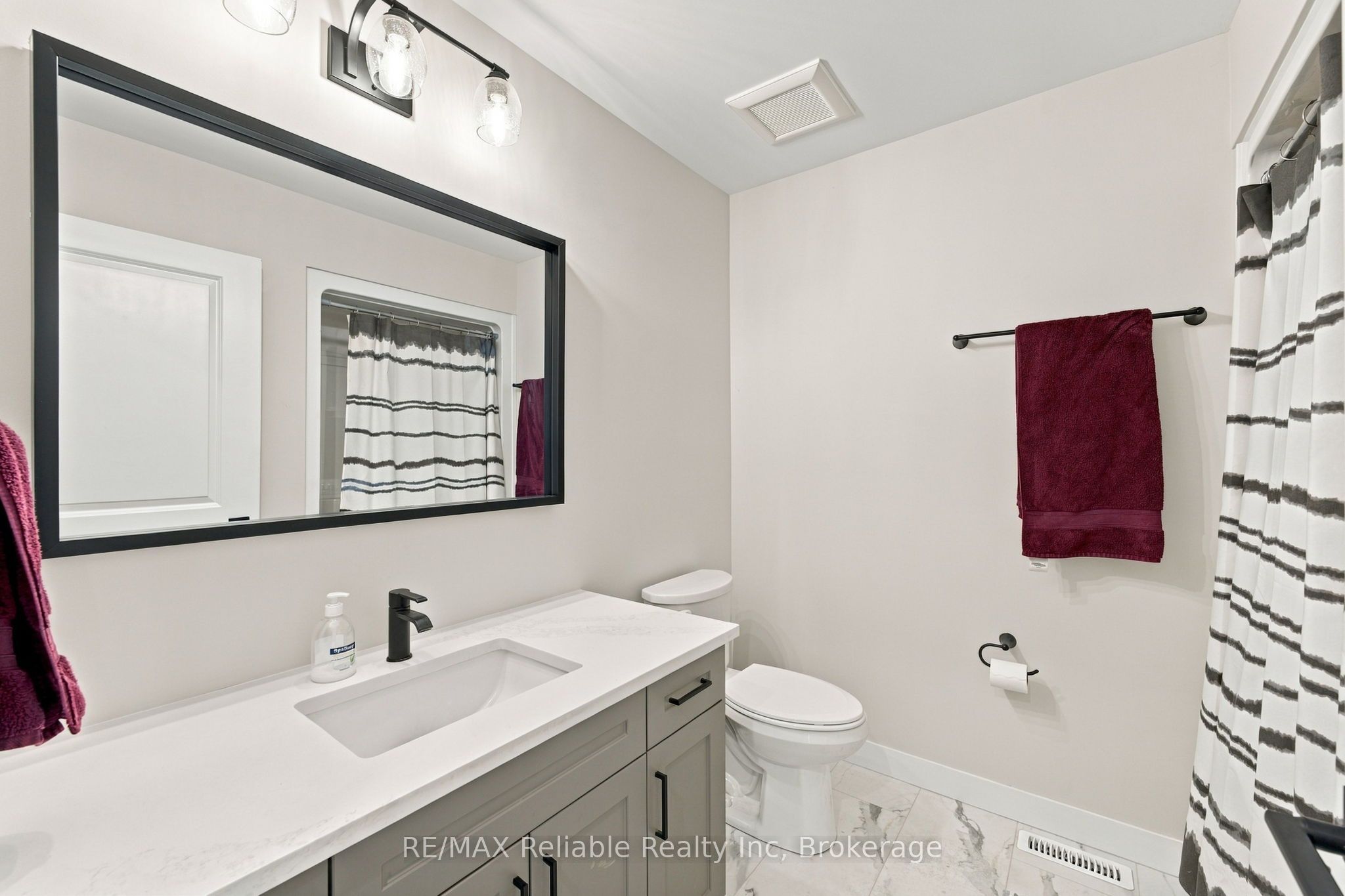 236 Beech Street Property Photo 8