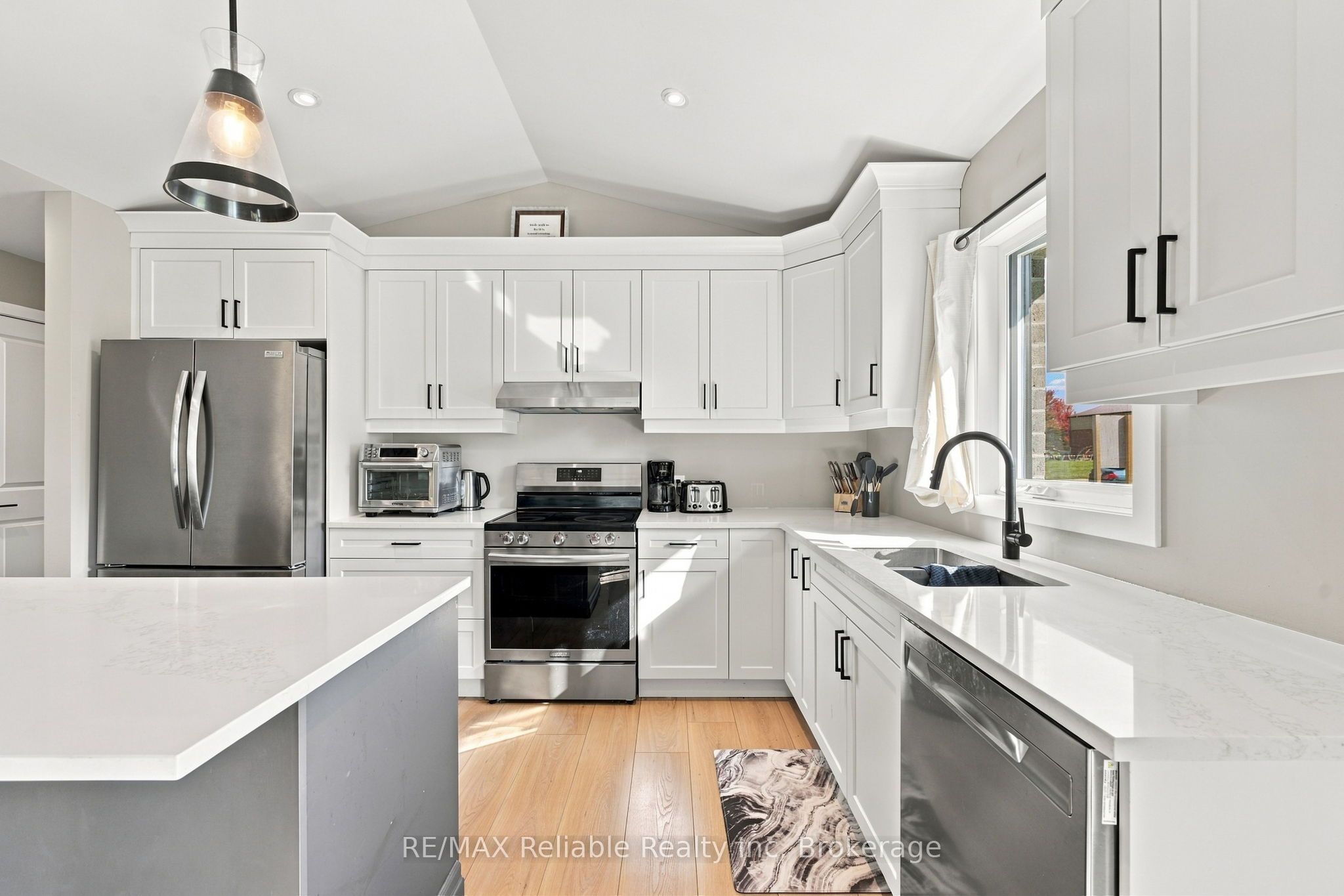 236 Beech Street Property Photo 12