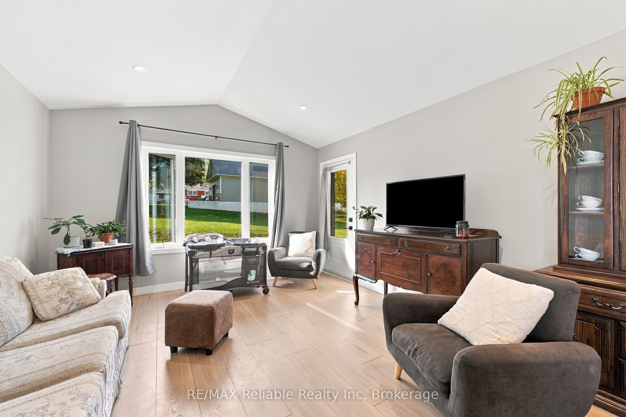 236 Beech Street Property Photo 18