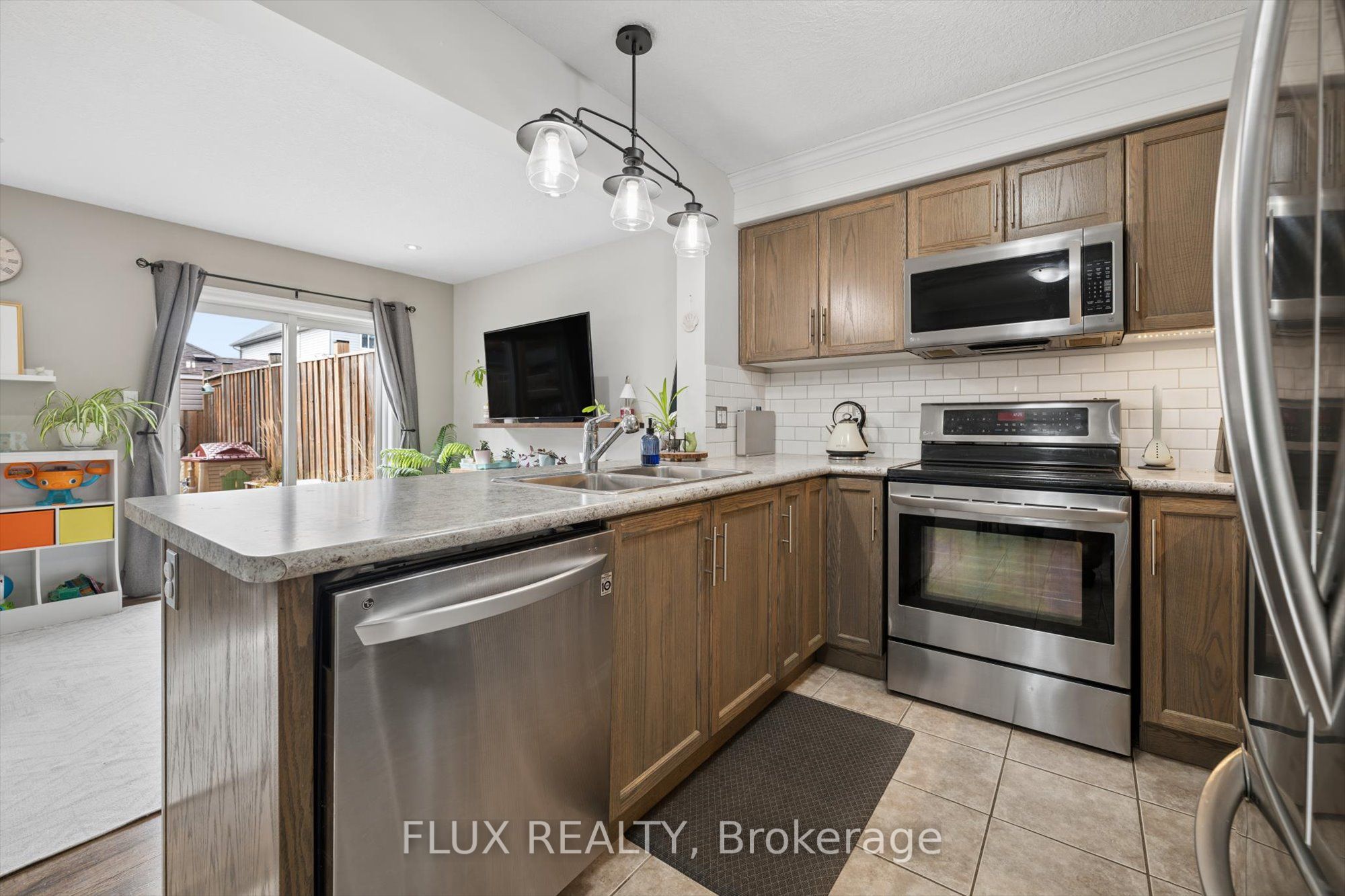 163 William Street Property Photo 10