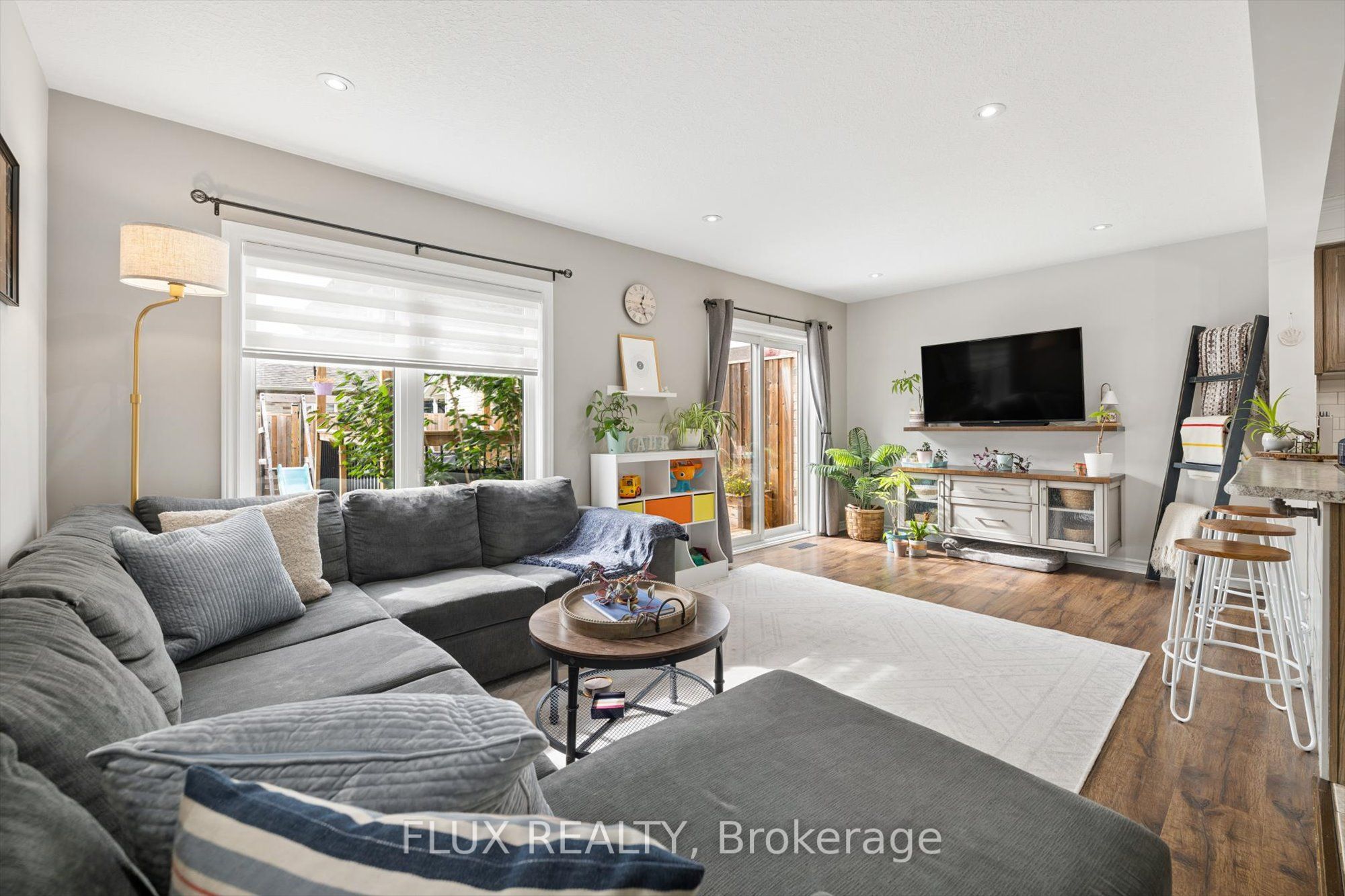 163 William Street Property Photo 14