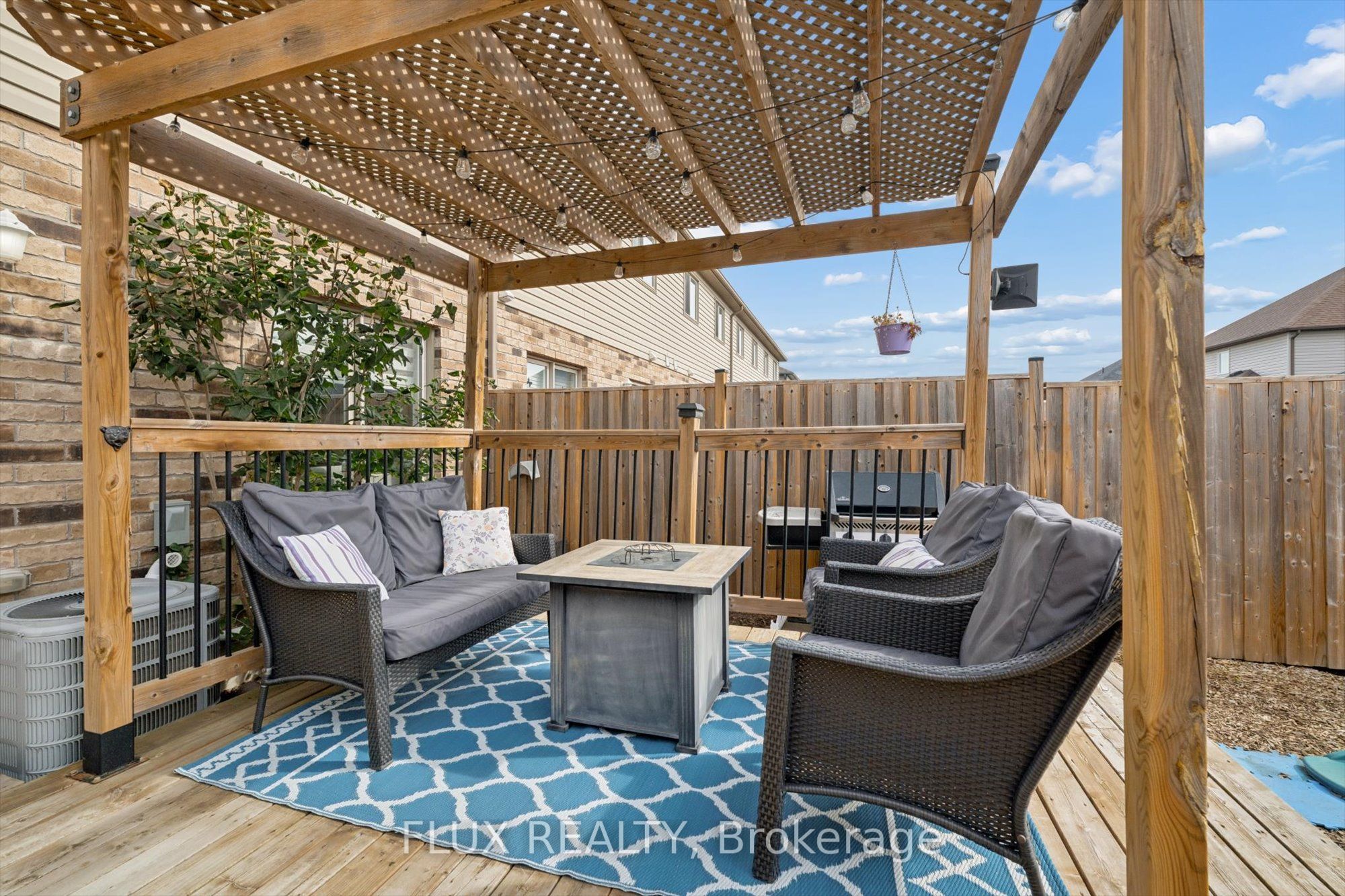 163 William Street Property Photo 32