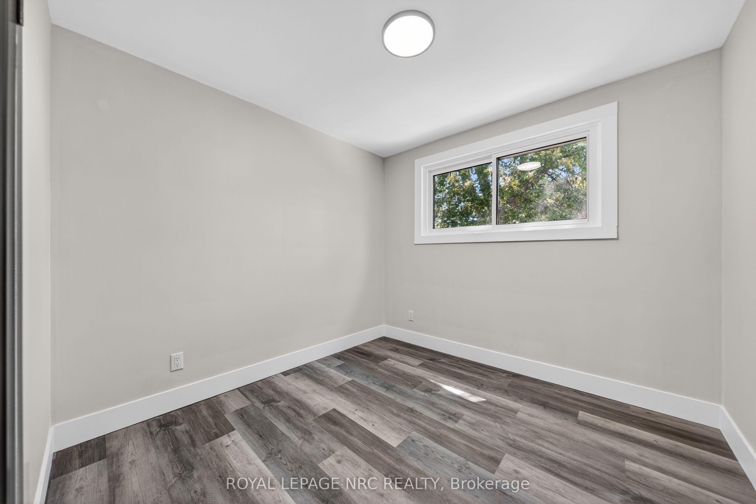 970 Parkdale Avenue Property Photo 25