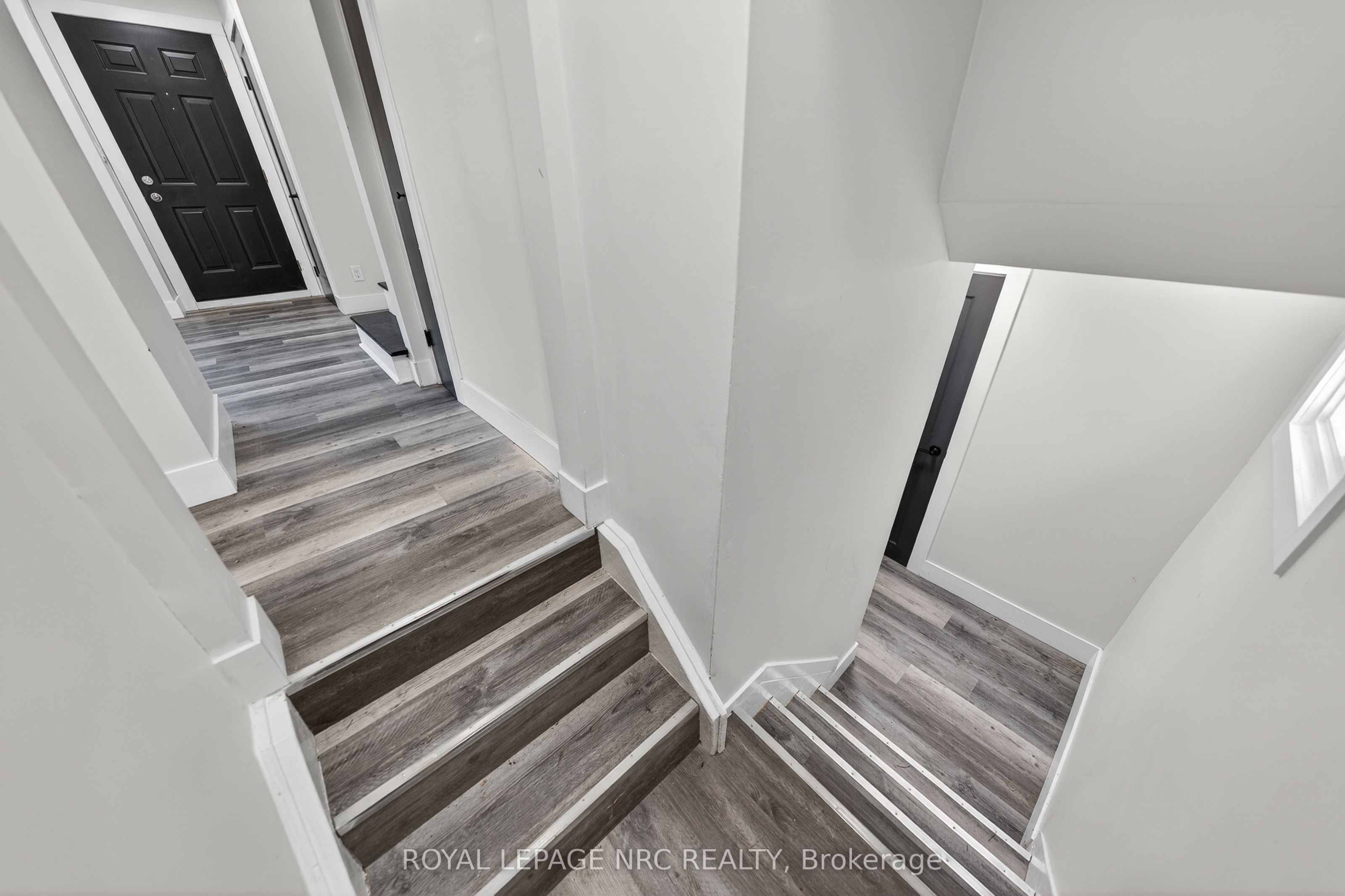 970 Parkdale Avenue Property Photo 29