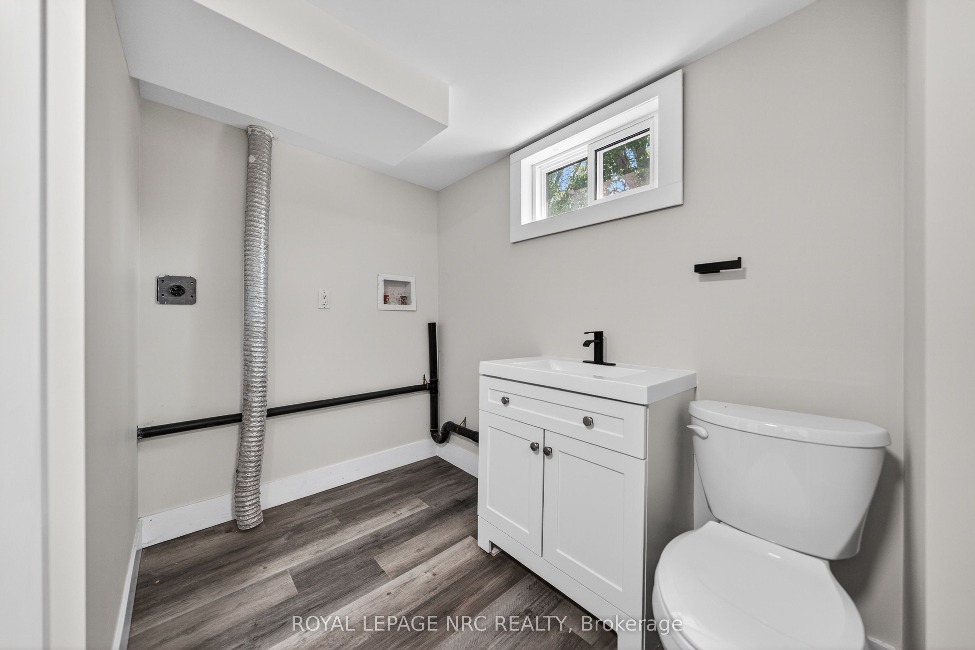 970 Parkdale Avenue Property Photo 32