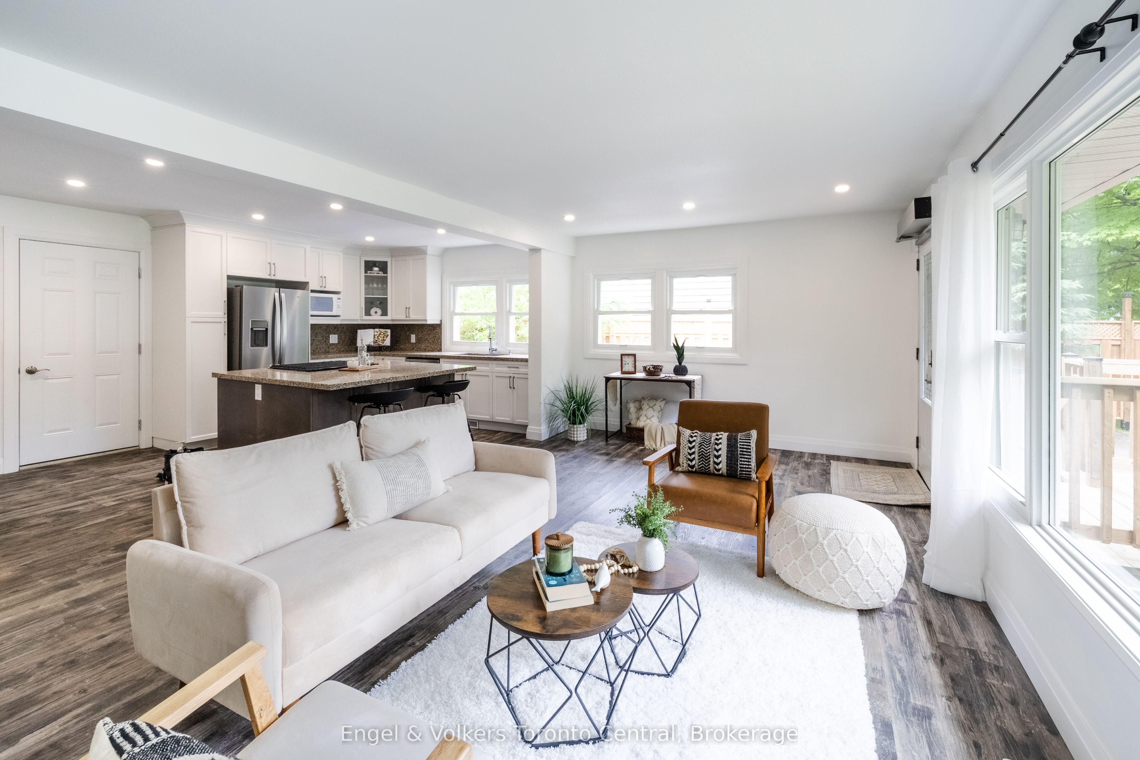 37 Spencer Street Property Photo 6