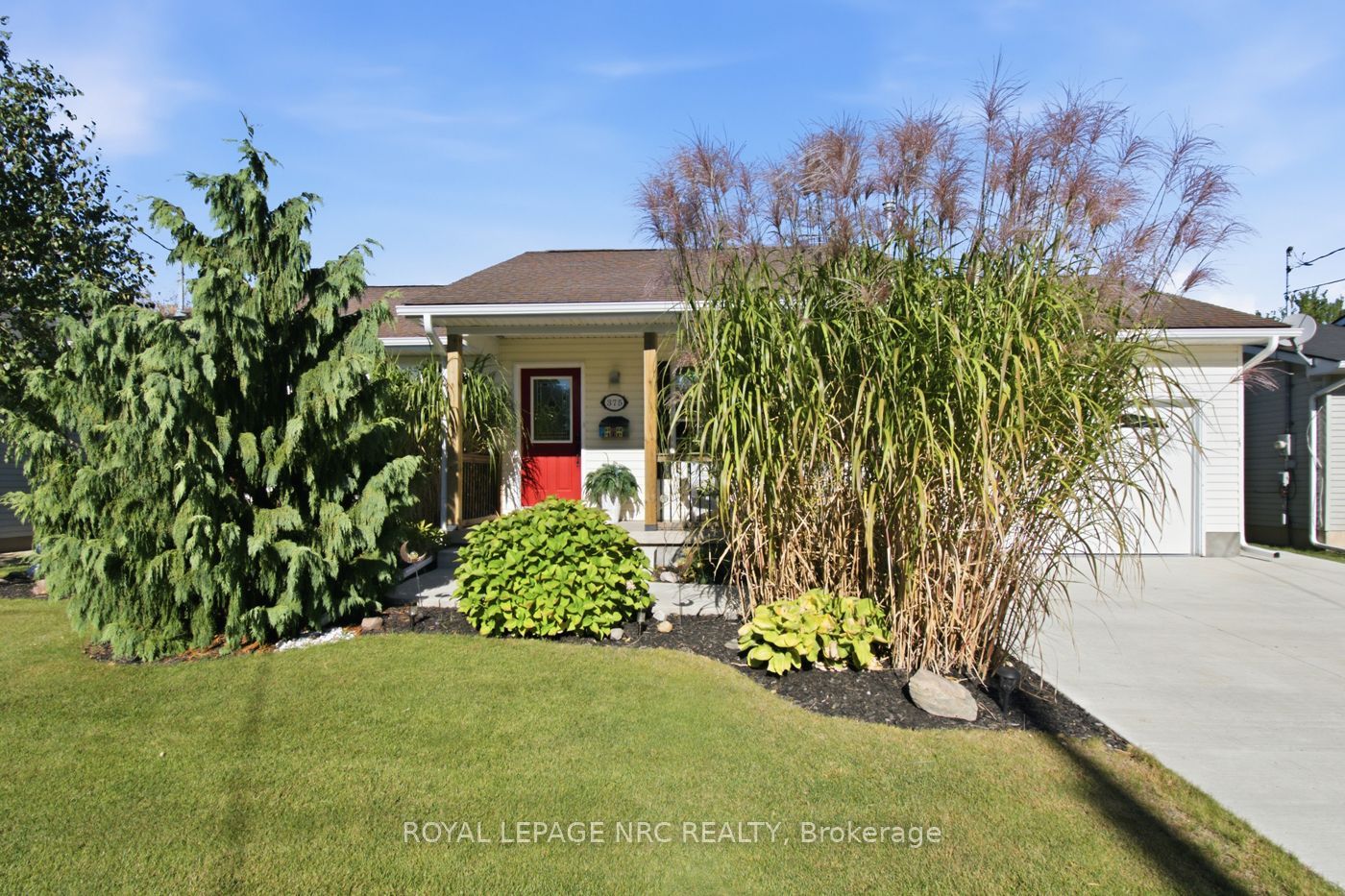 375 Albany Street Property Photo 5