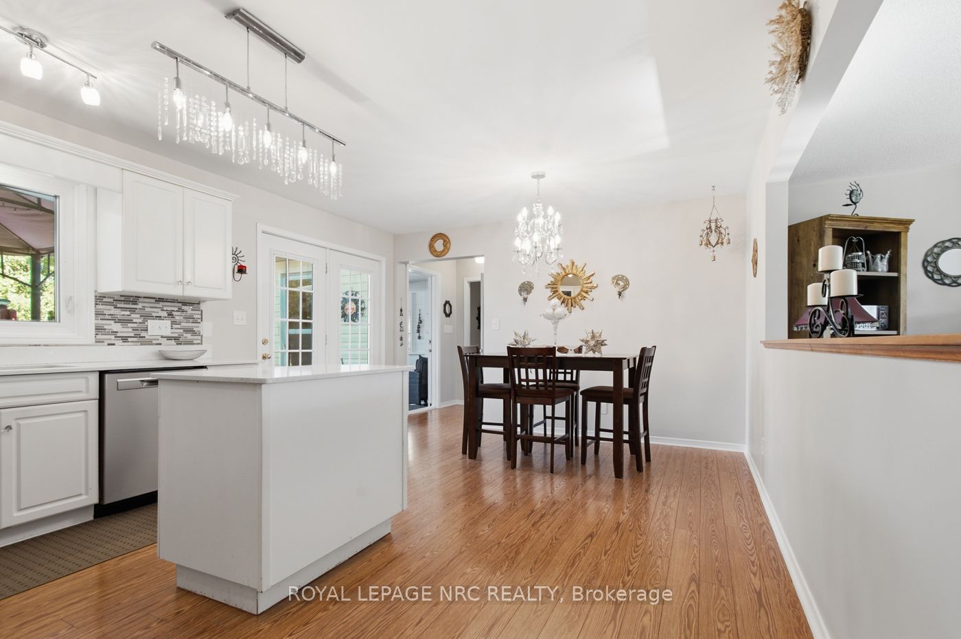 375 Albany Street Property Photo 12