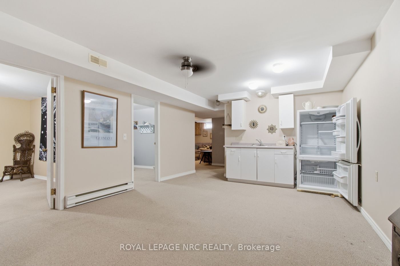 375 Albany Street Property Photo 30
