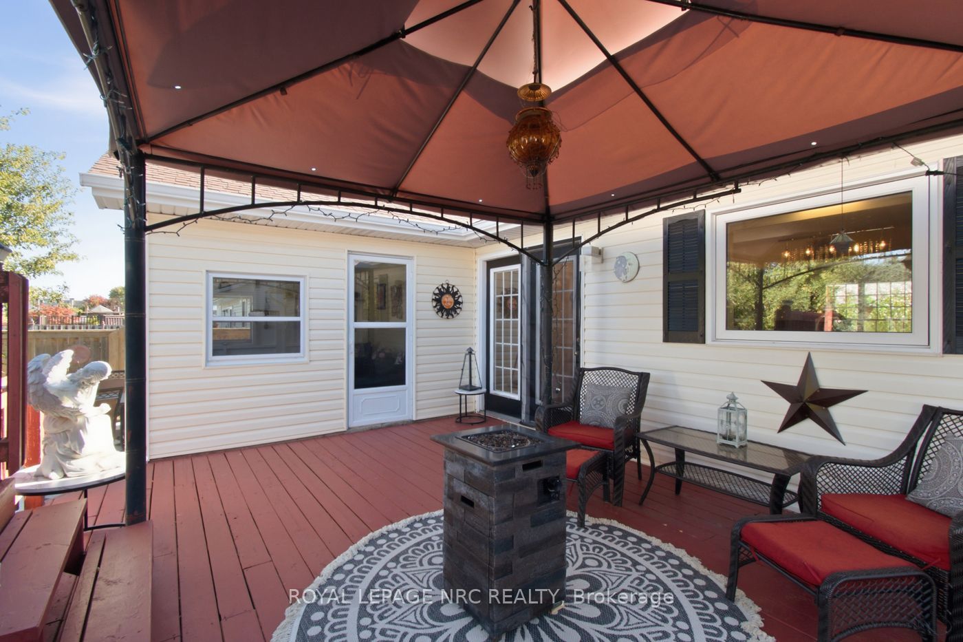 375 Albany Street Property Photo 36