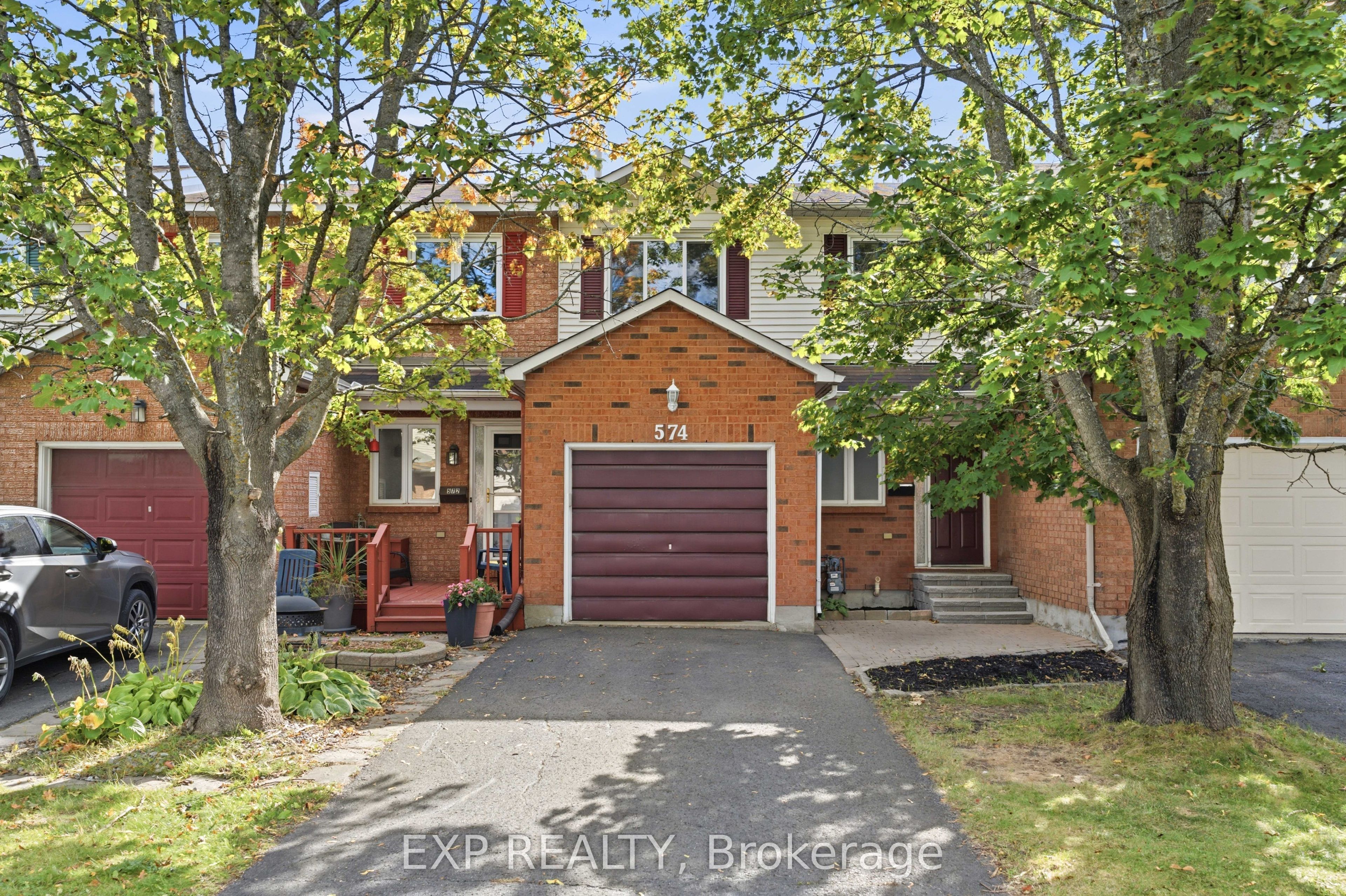 574 Latour Crescent Property Photo 1