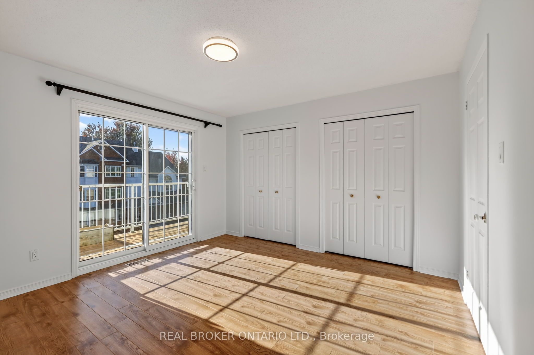 108 Centrepointe Drive G Property Photo 30