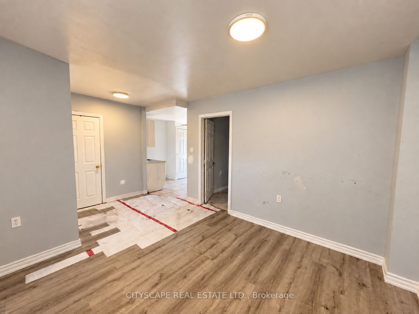198 Tragina Avenue N Property Photo 28