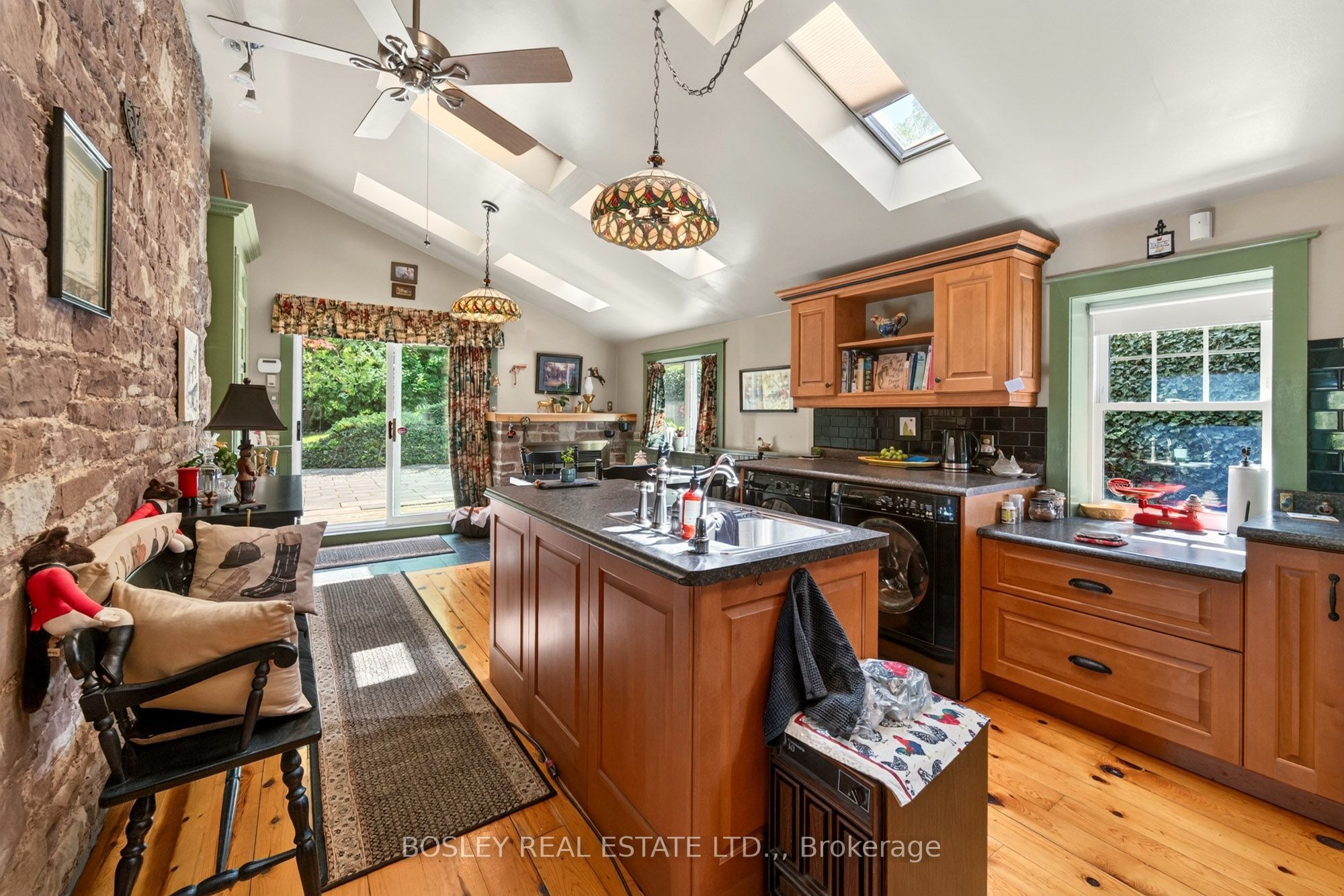 77 Bradley Street Property Photo 12