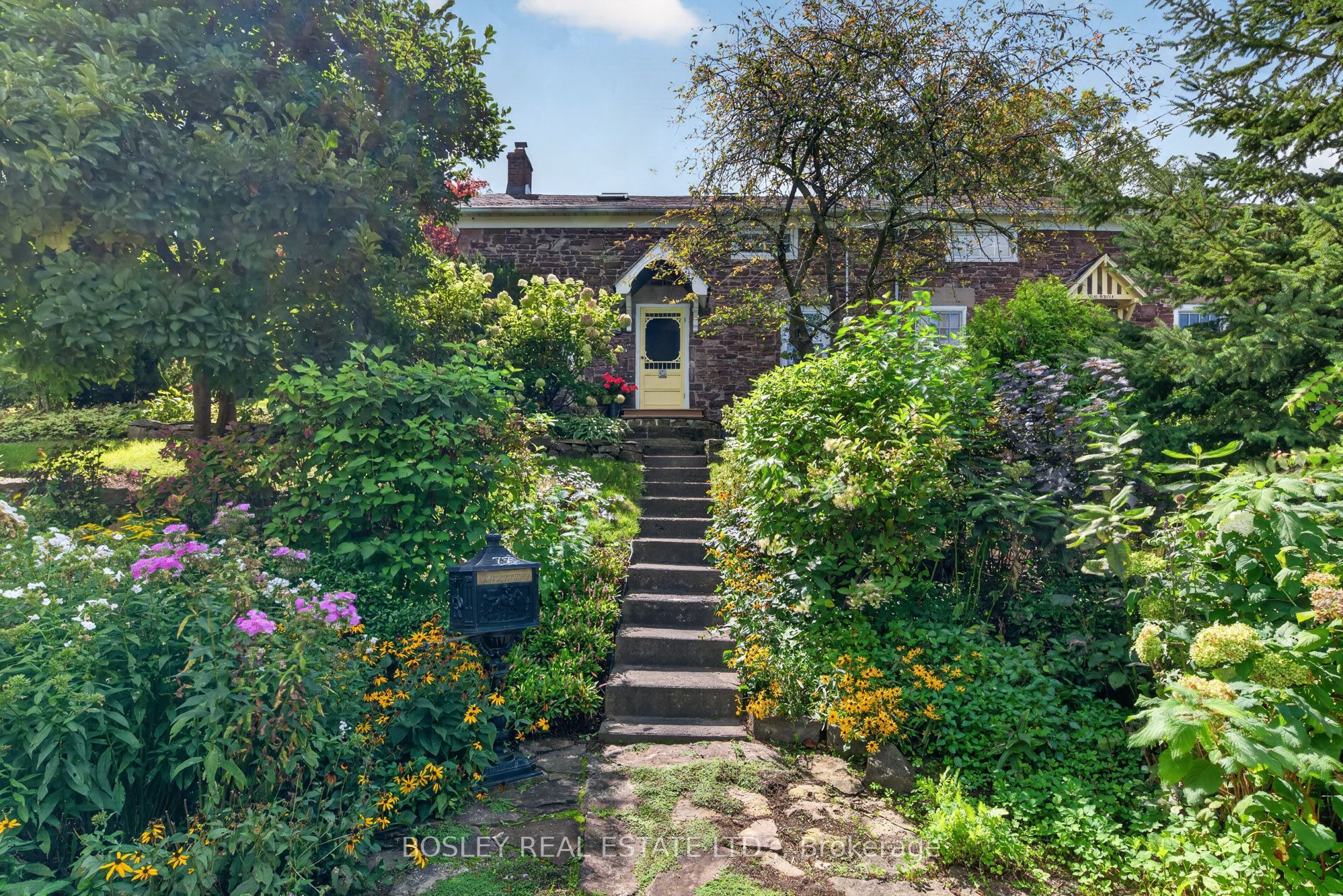 77 Bradley Street Property Photo 31