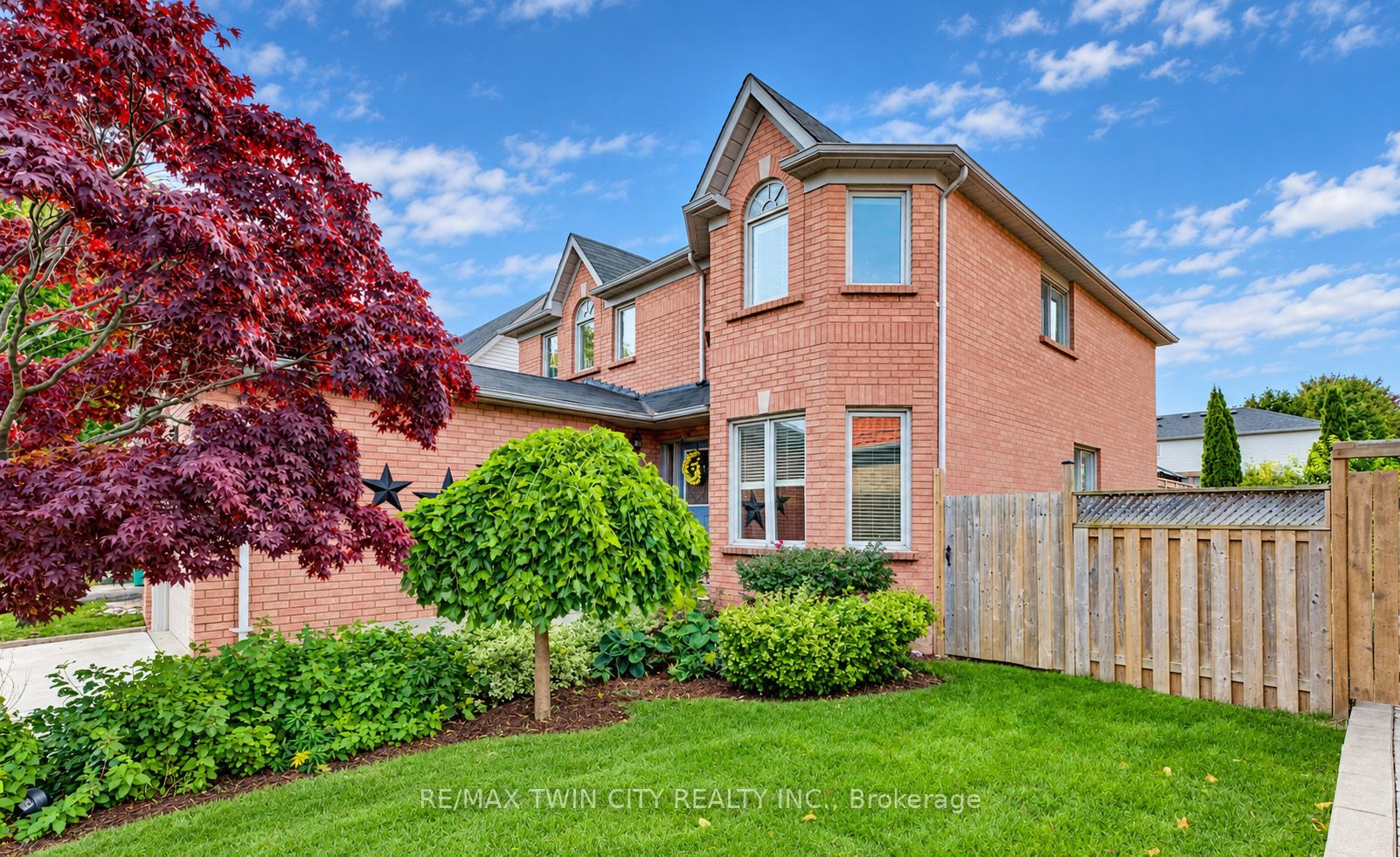 11 Peregrine Crescent Property Photo 1