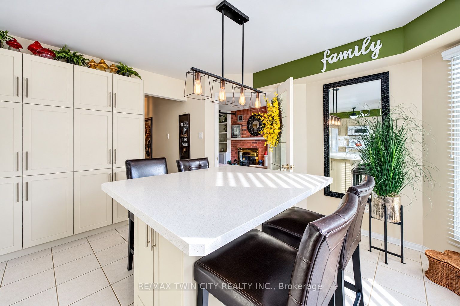 11 Peregrine Crescent Property Photo 17