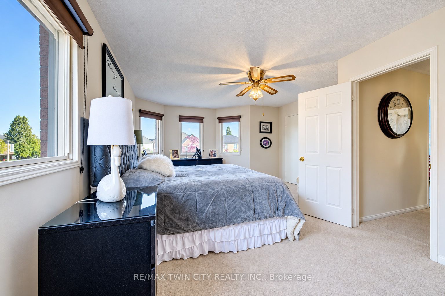 11 Peregrine Crescent Property Photo 27