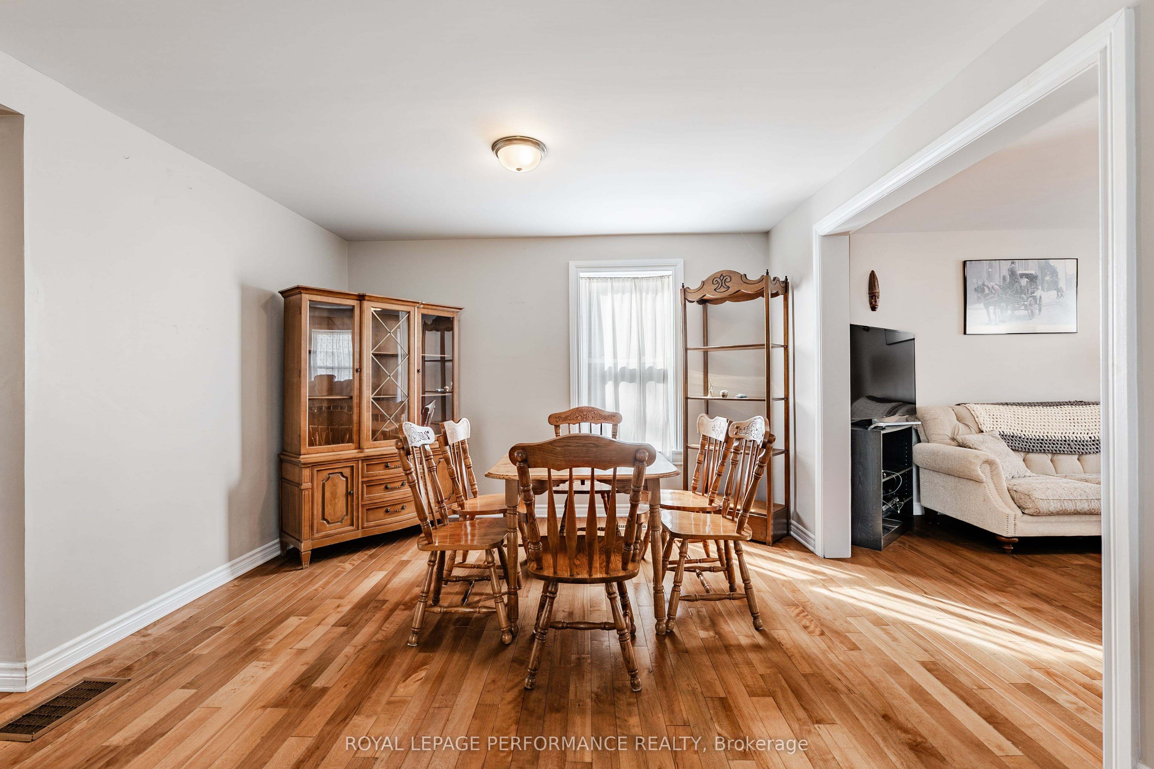 6 Whitehead Street Property Photo 8