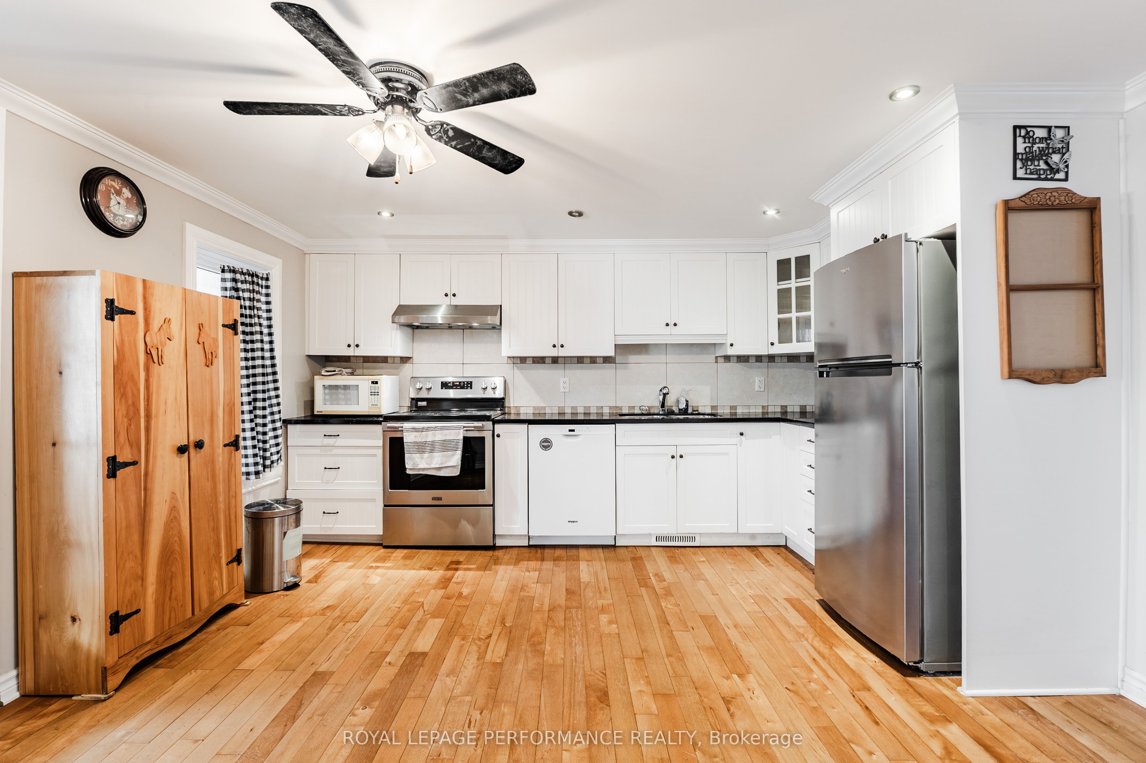 6 Whitehead Street Property Photo 15