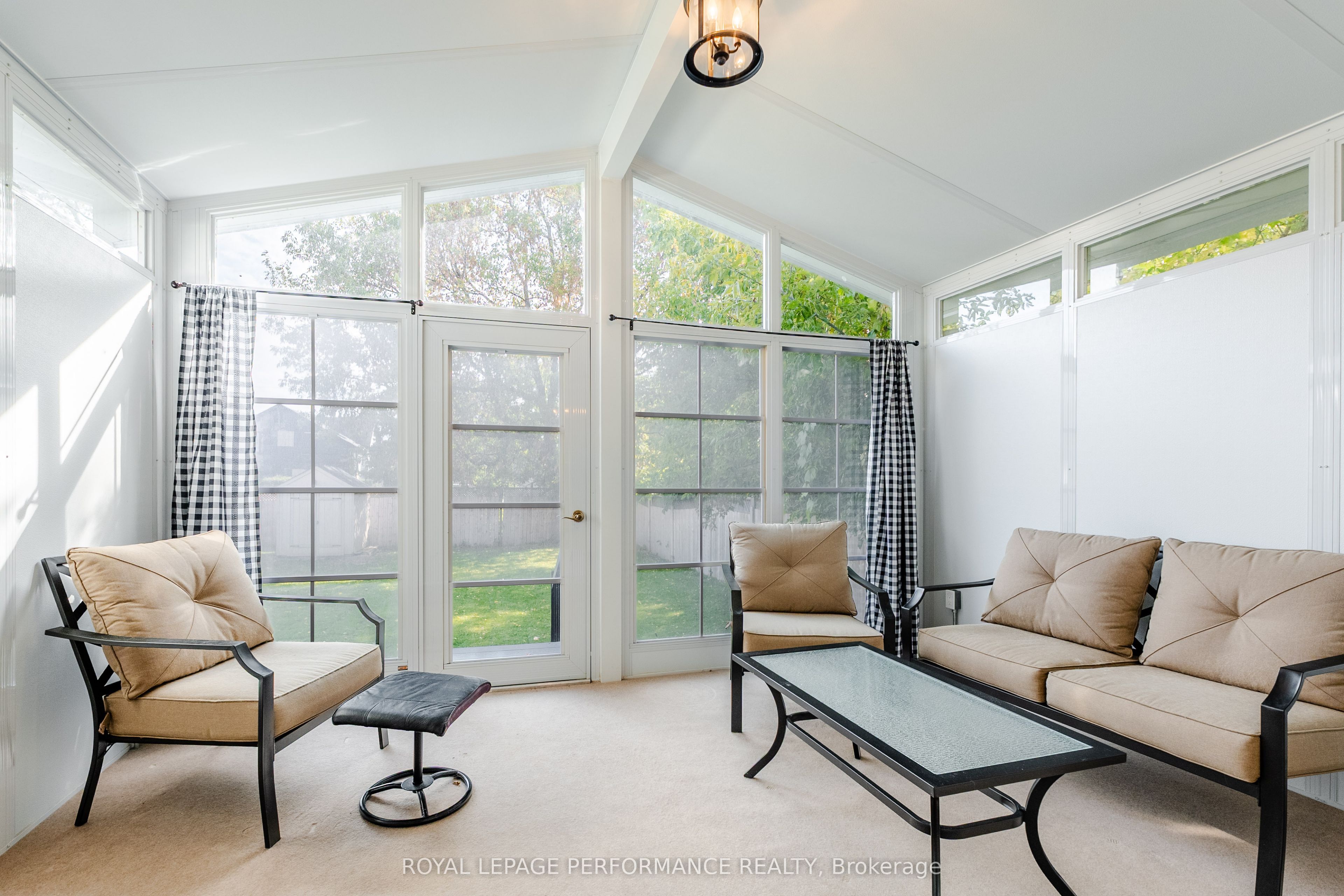 6 Whitehead Street Property Photo 19