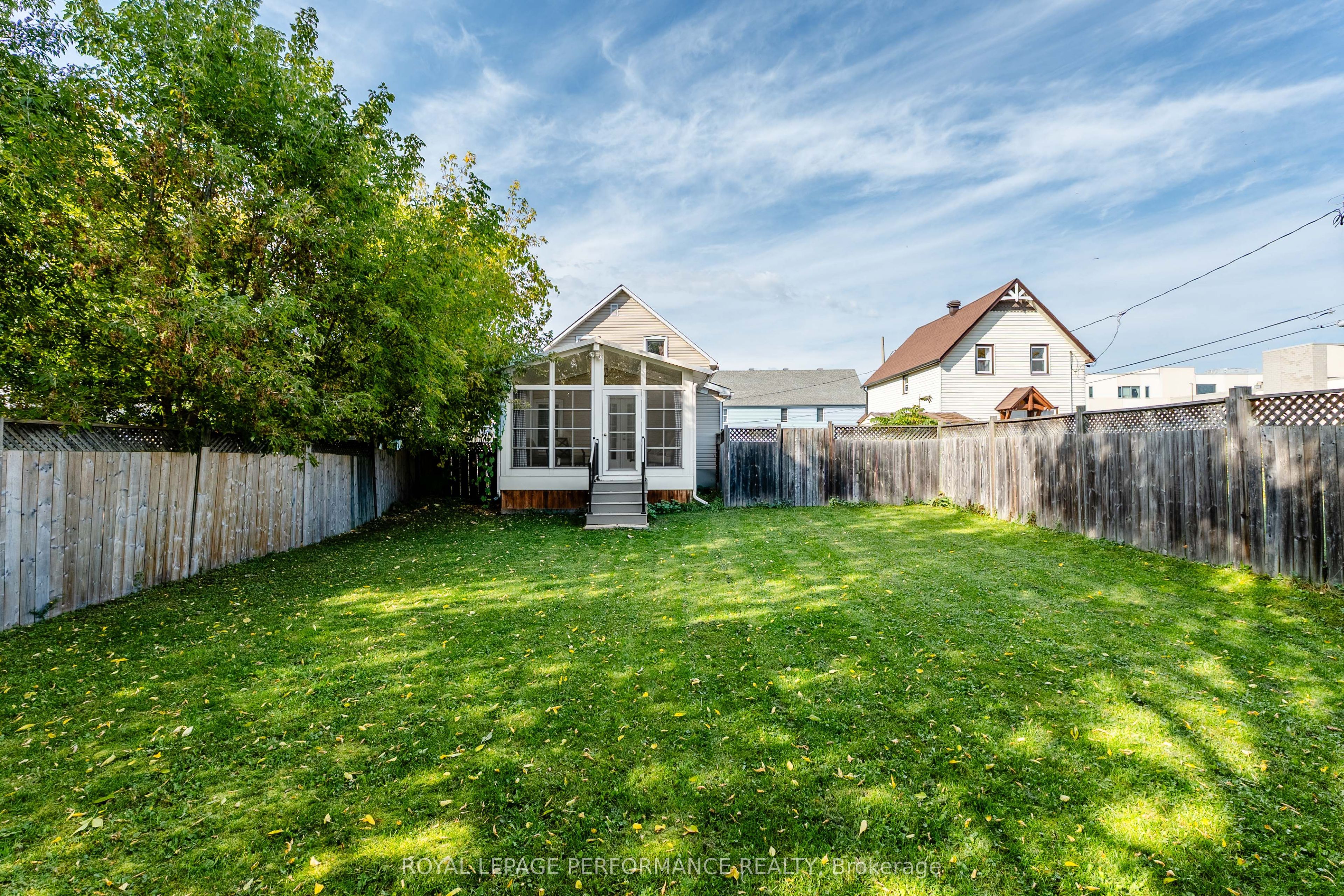 6 Whitehead Street Property Photo 37