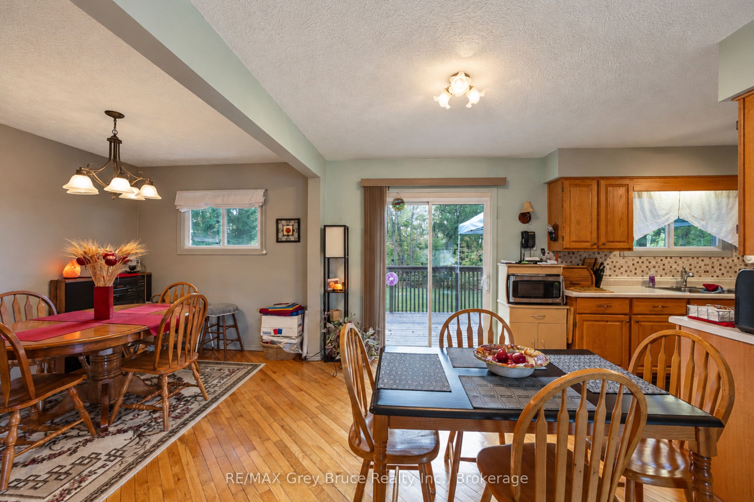 617 17th Street W Property Photo 10