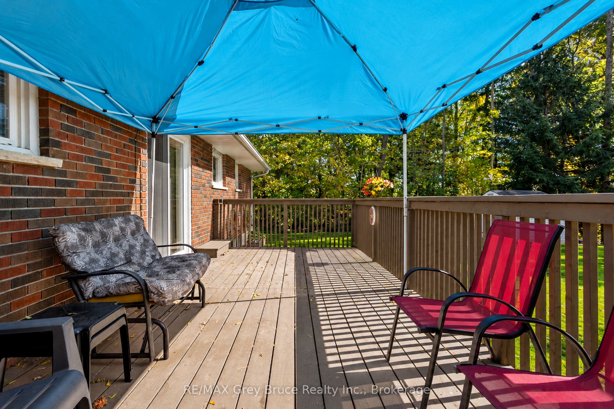 617 17th Street W Property Photo 27