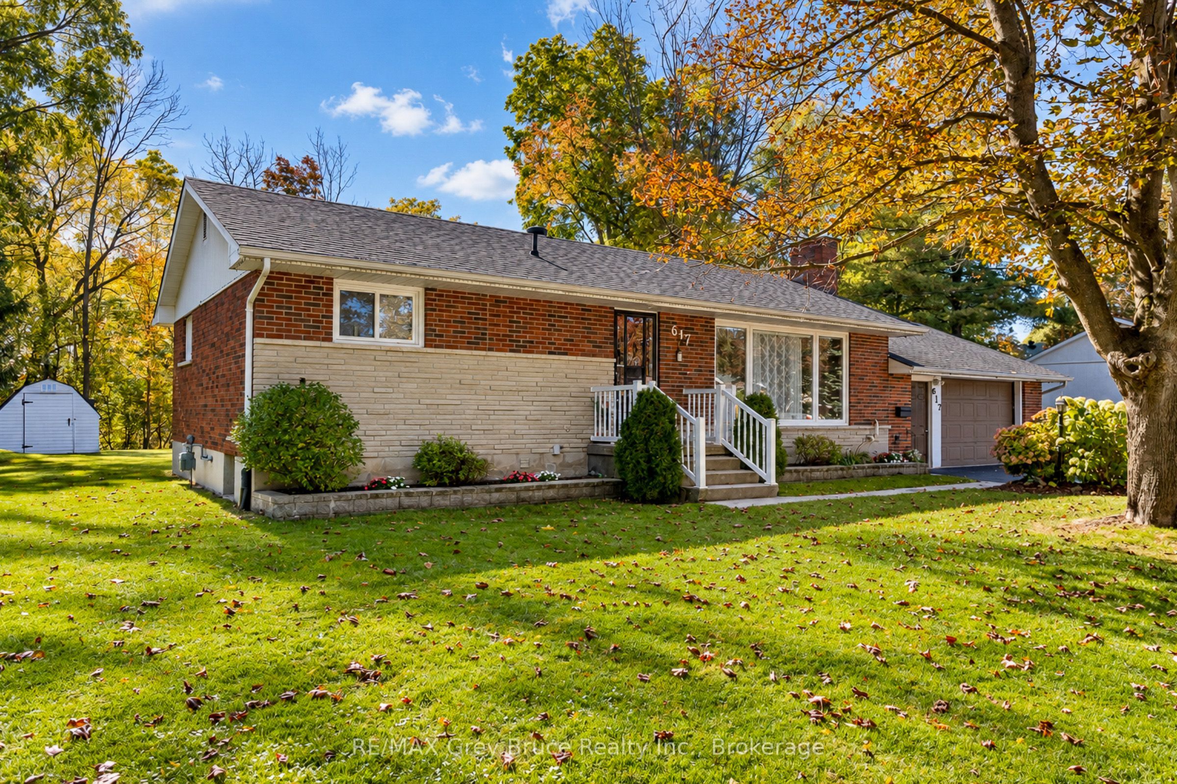 617 17th Street W Property Photo 46
