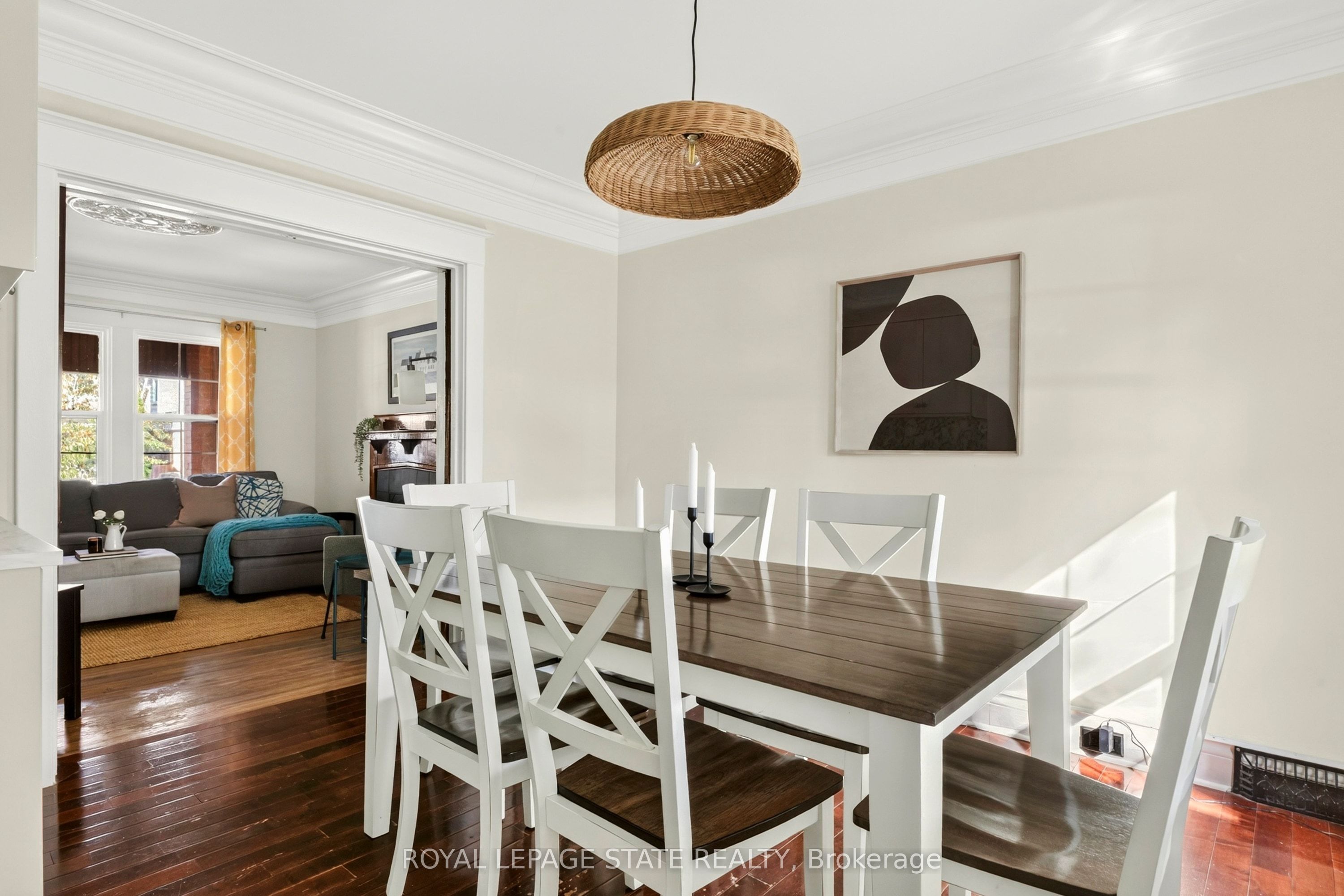 133 Rosslyn Avenue S Property Photo 16