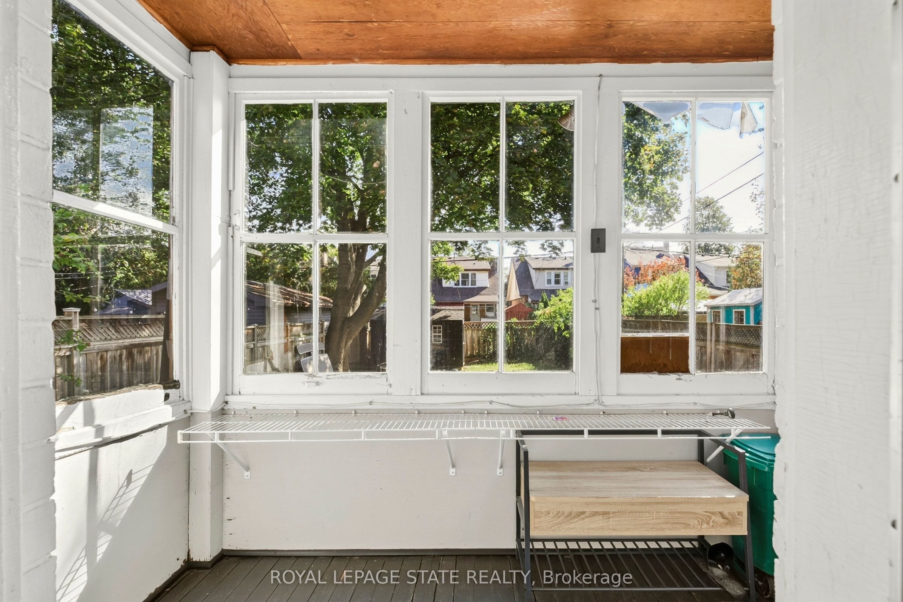 133 Rosslyn Avenue S Property Photo 26