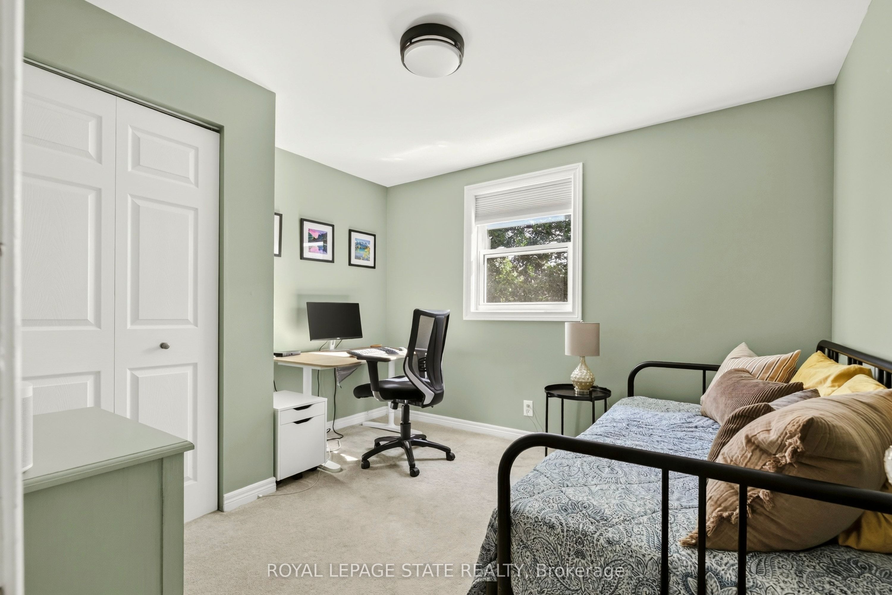 133 Rosslyn Avenue S Property Photo 35