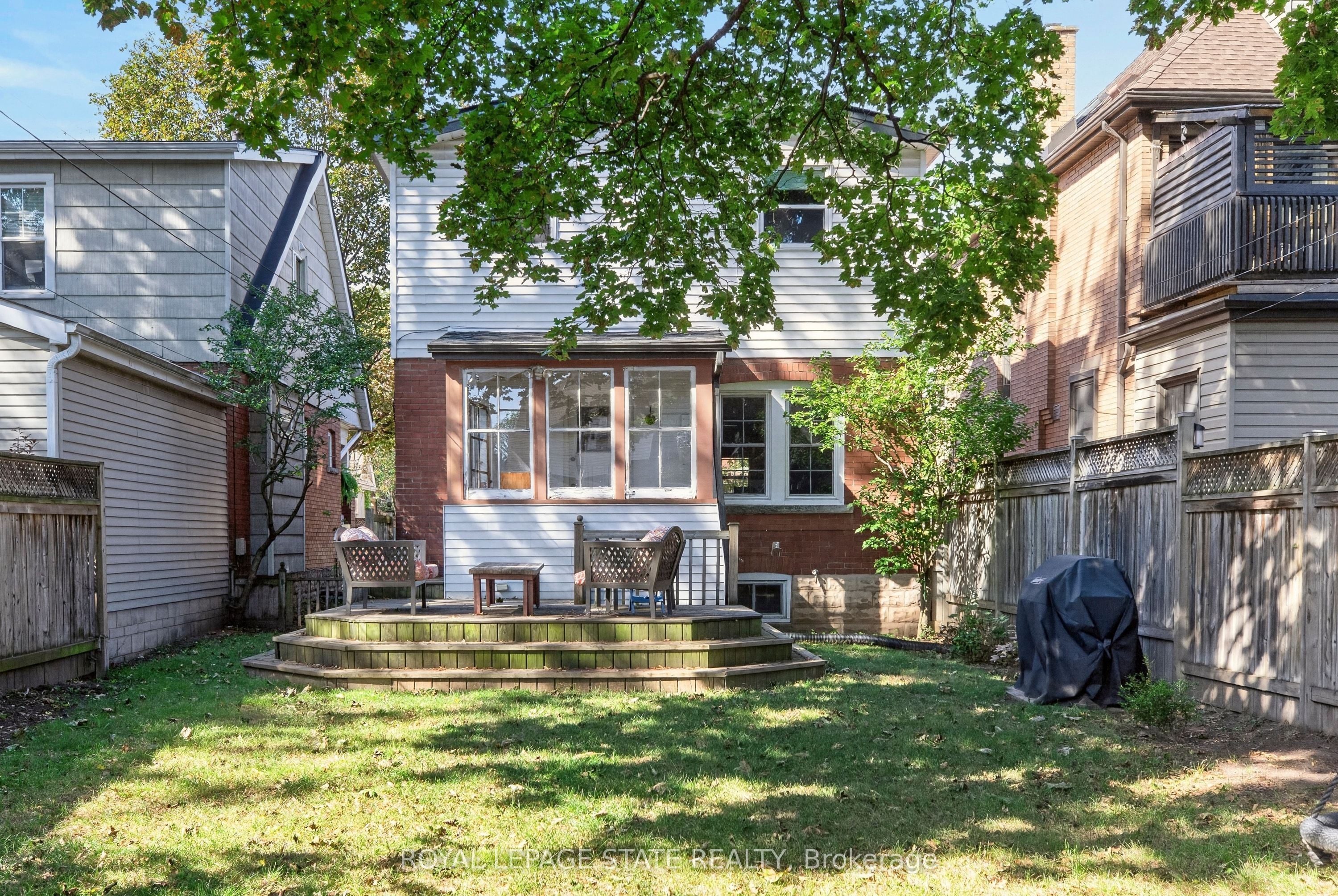 133 Rosslyn Avenue S Property Photo 48