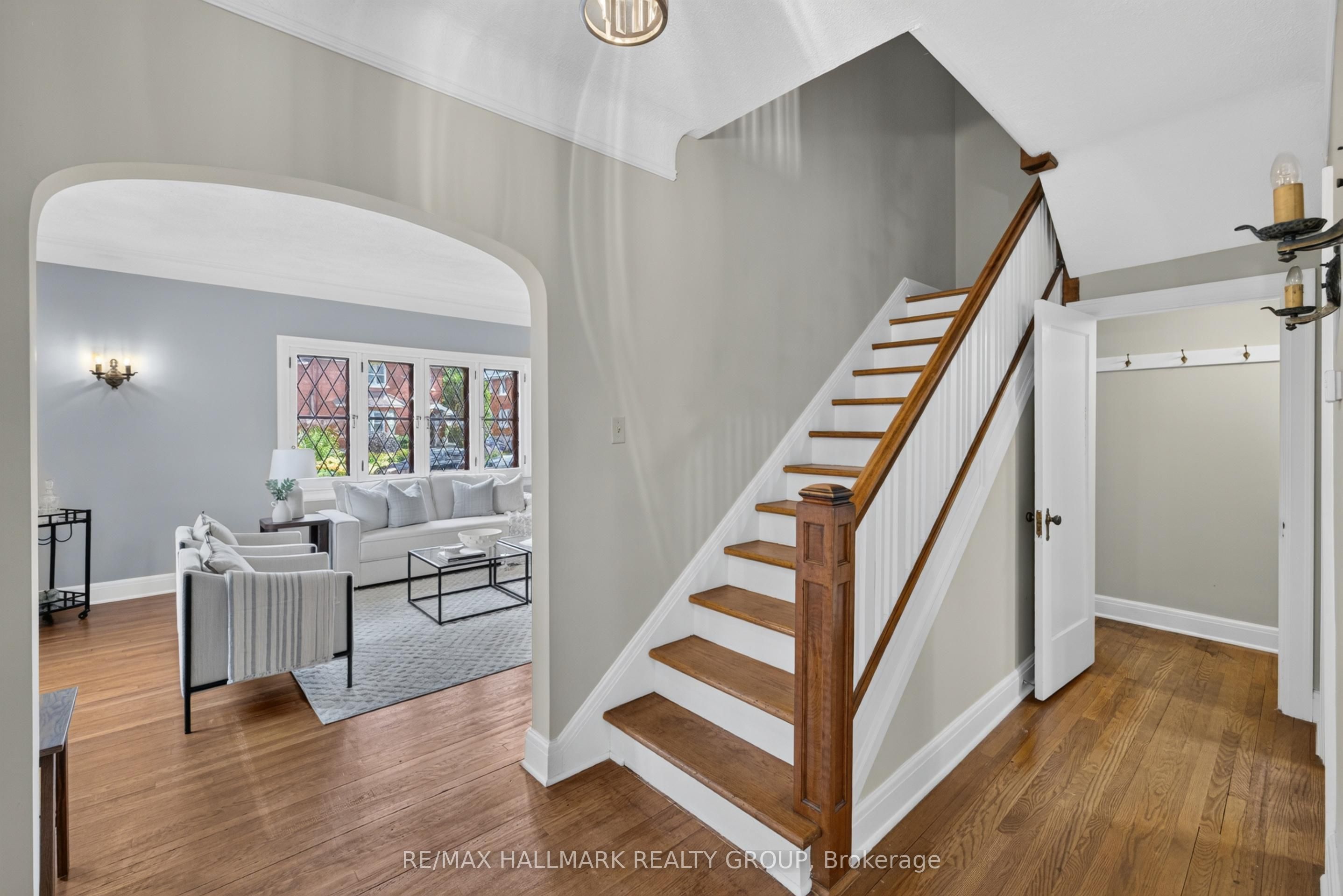 418 Hamilton Avenue S Property Photo 13