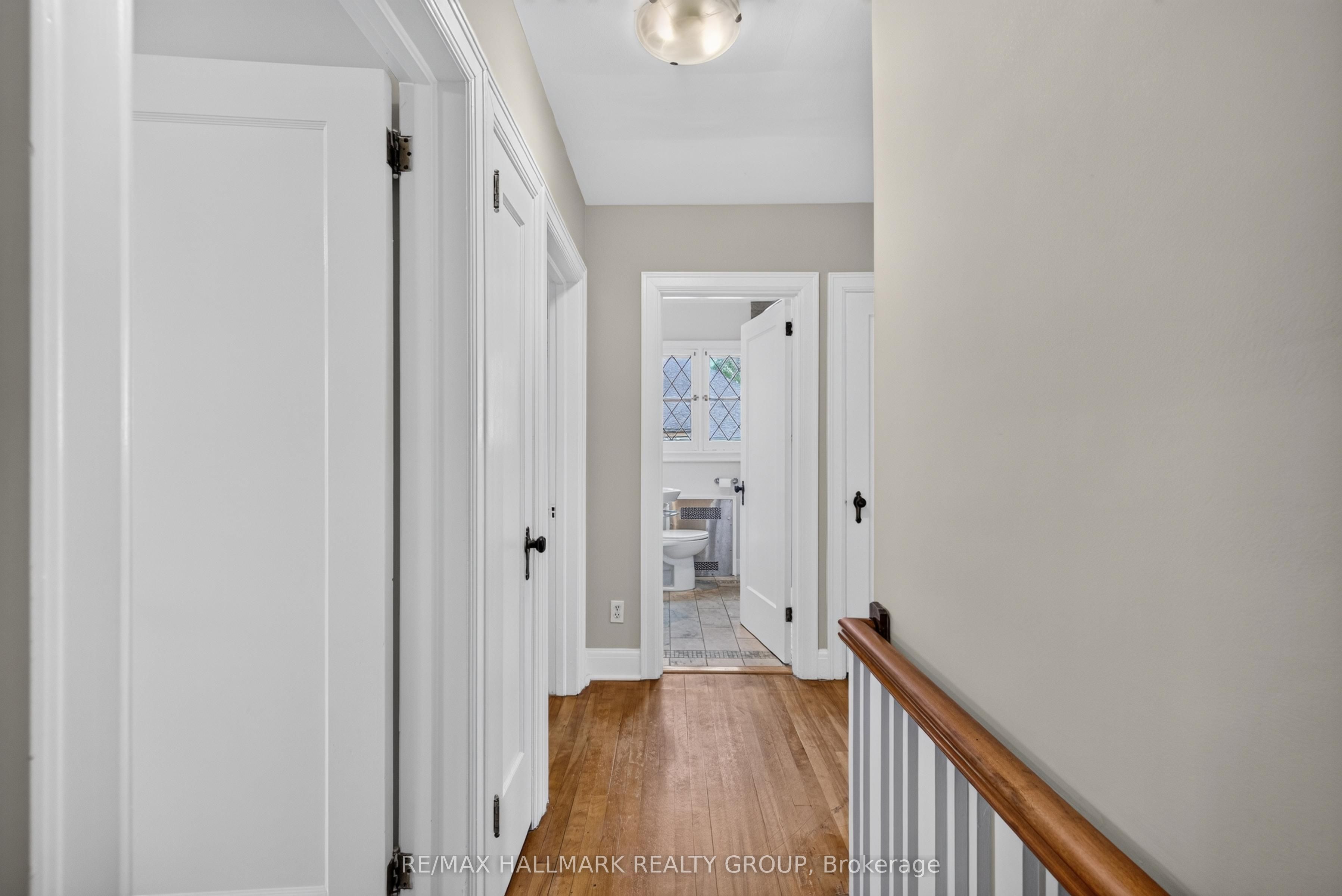 418 Hamilton Avenue S Property Photo 14