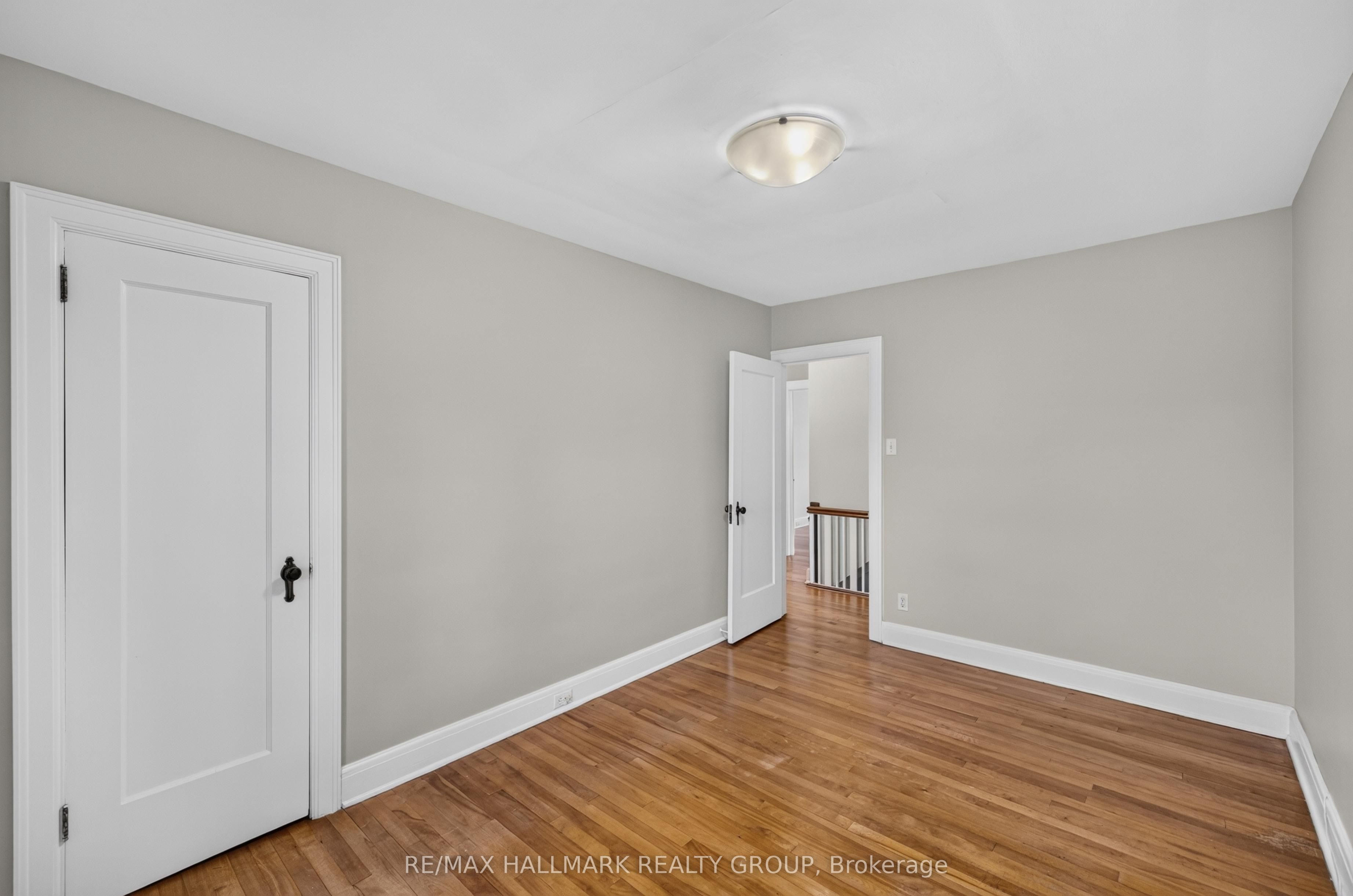 418 Hamilton Avenue S Property Photo 18