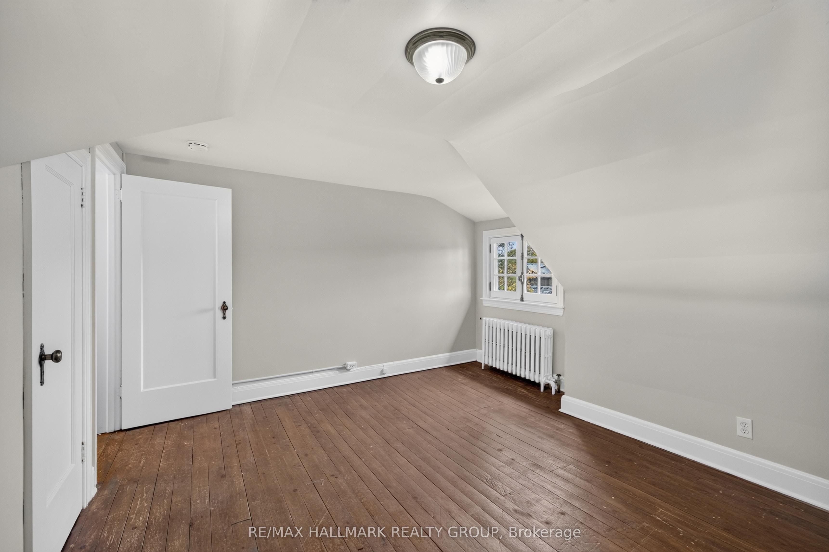 418 Hamilton Avenue S Property Photo 24