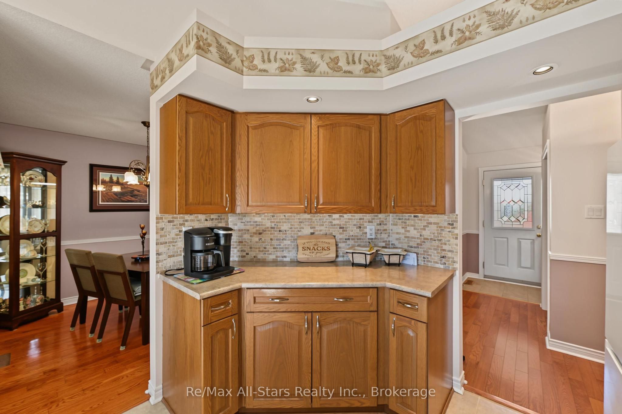 9 Hillview Drive Property Photo 16
