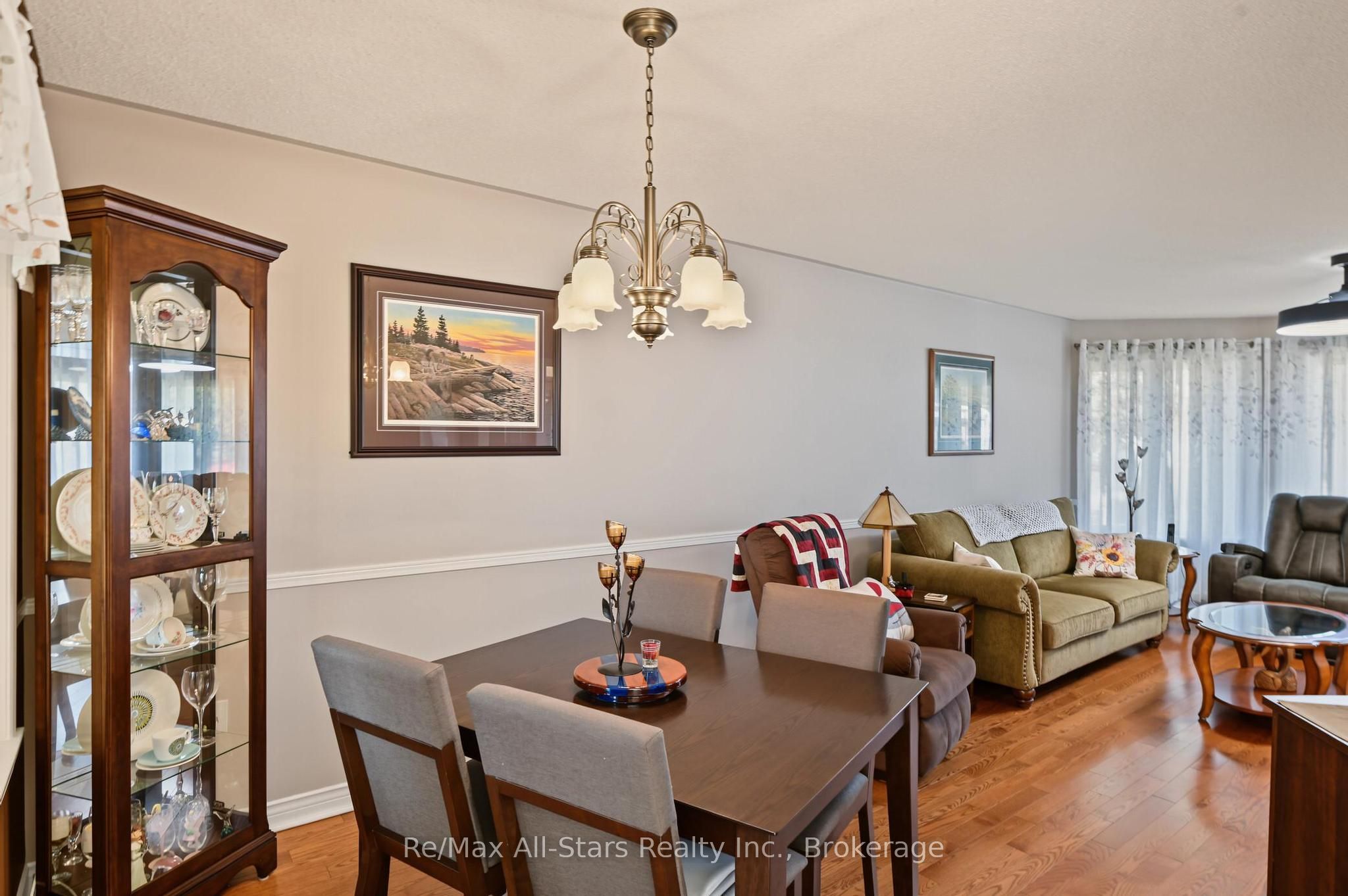 9 Hillview Drive Property Photo 17
