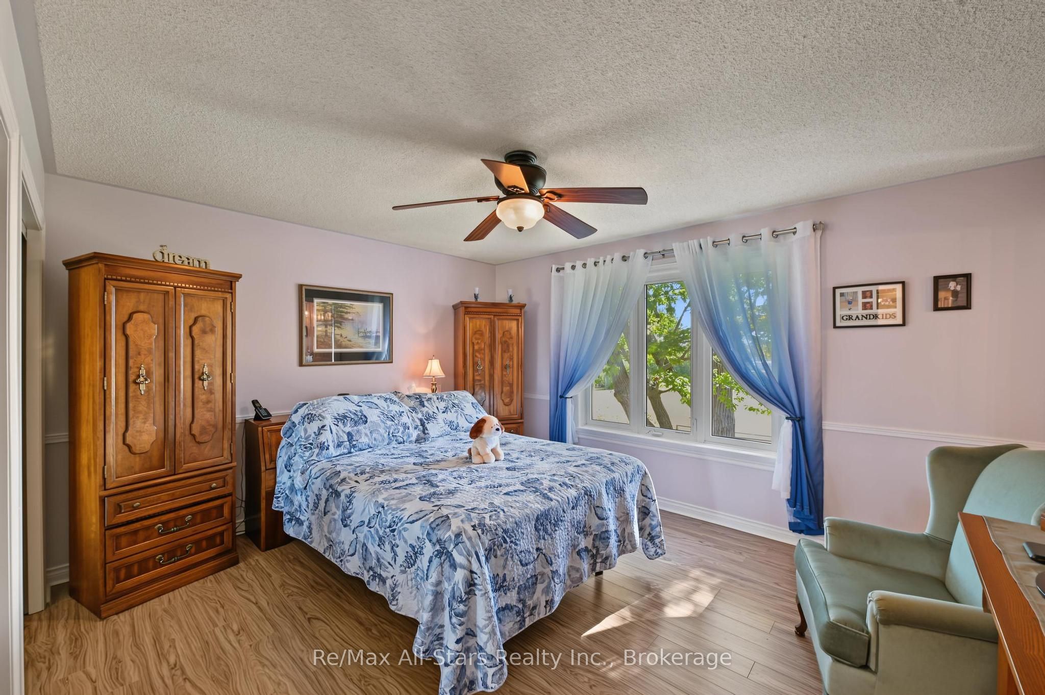 9 Hillview Drive Property Photo 24