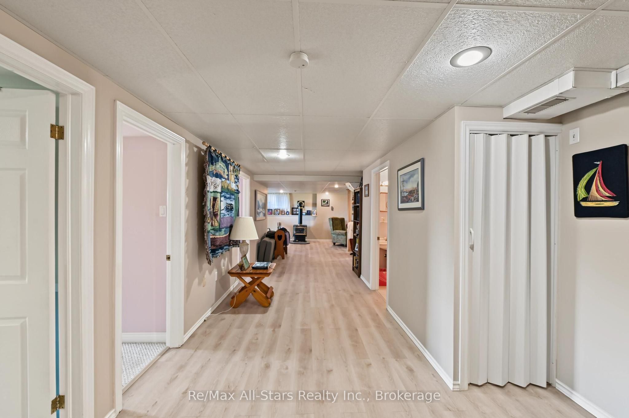 9 Hillview Drive Property Photo 29